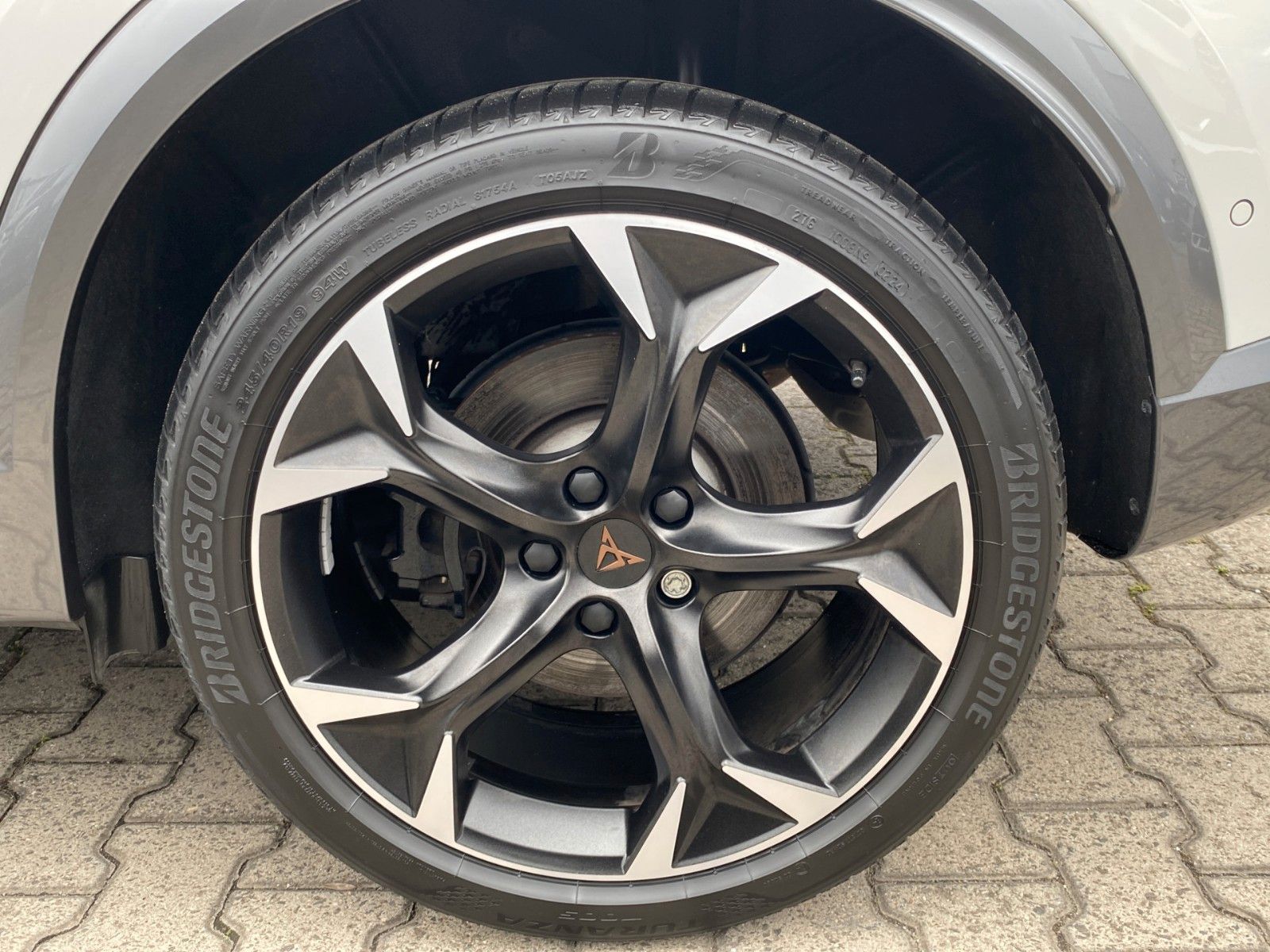 Fahrzeugabbildung CUPRA Formentor VZ 2.0TSI 4Drive DSG*Mega-Ausstattung*