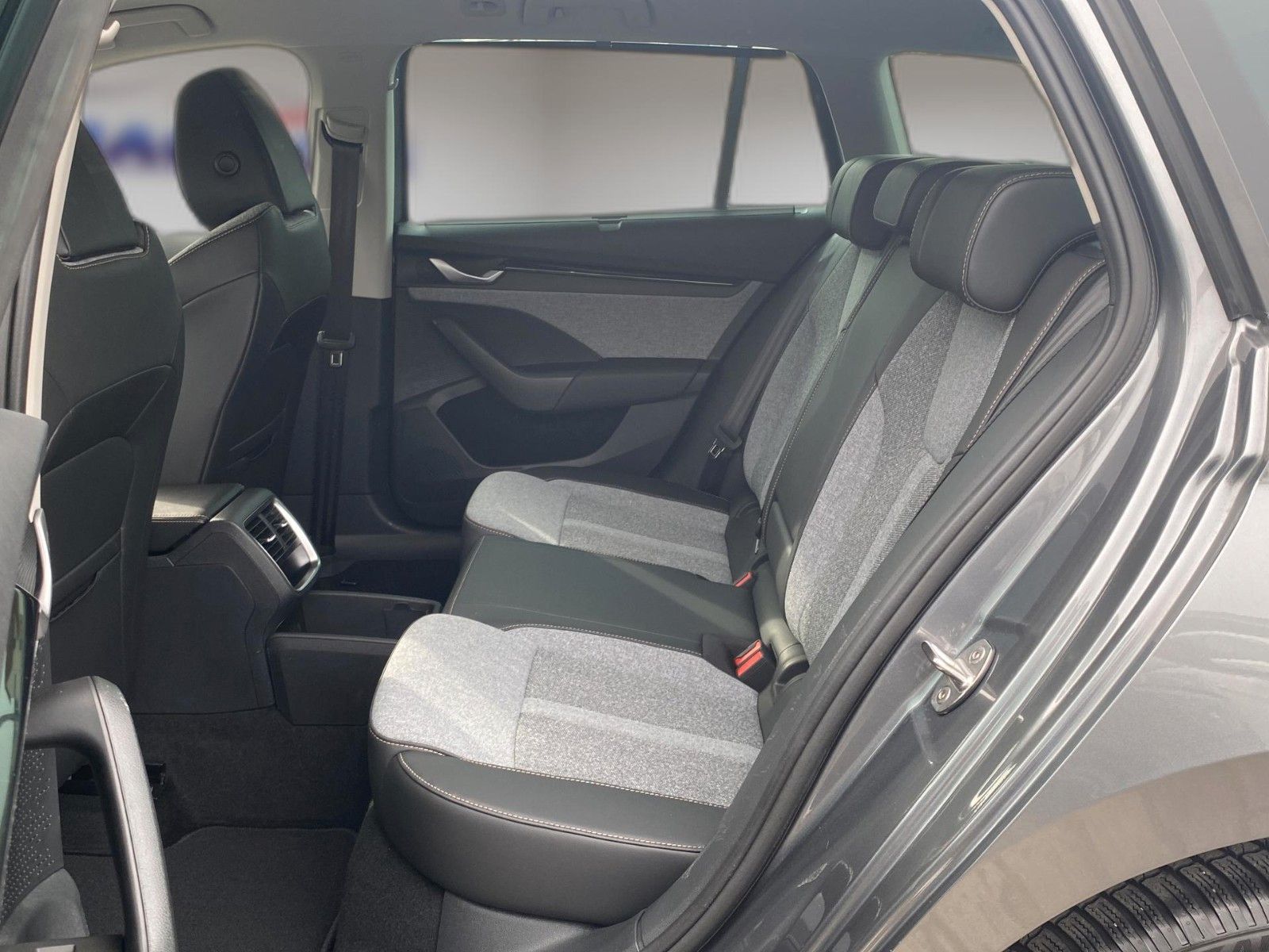 Fahrzeugabbildung SKODA Octavia Combi 2.0 TDI DSG Selection*Virtual*ACC*