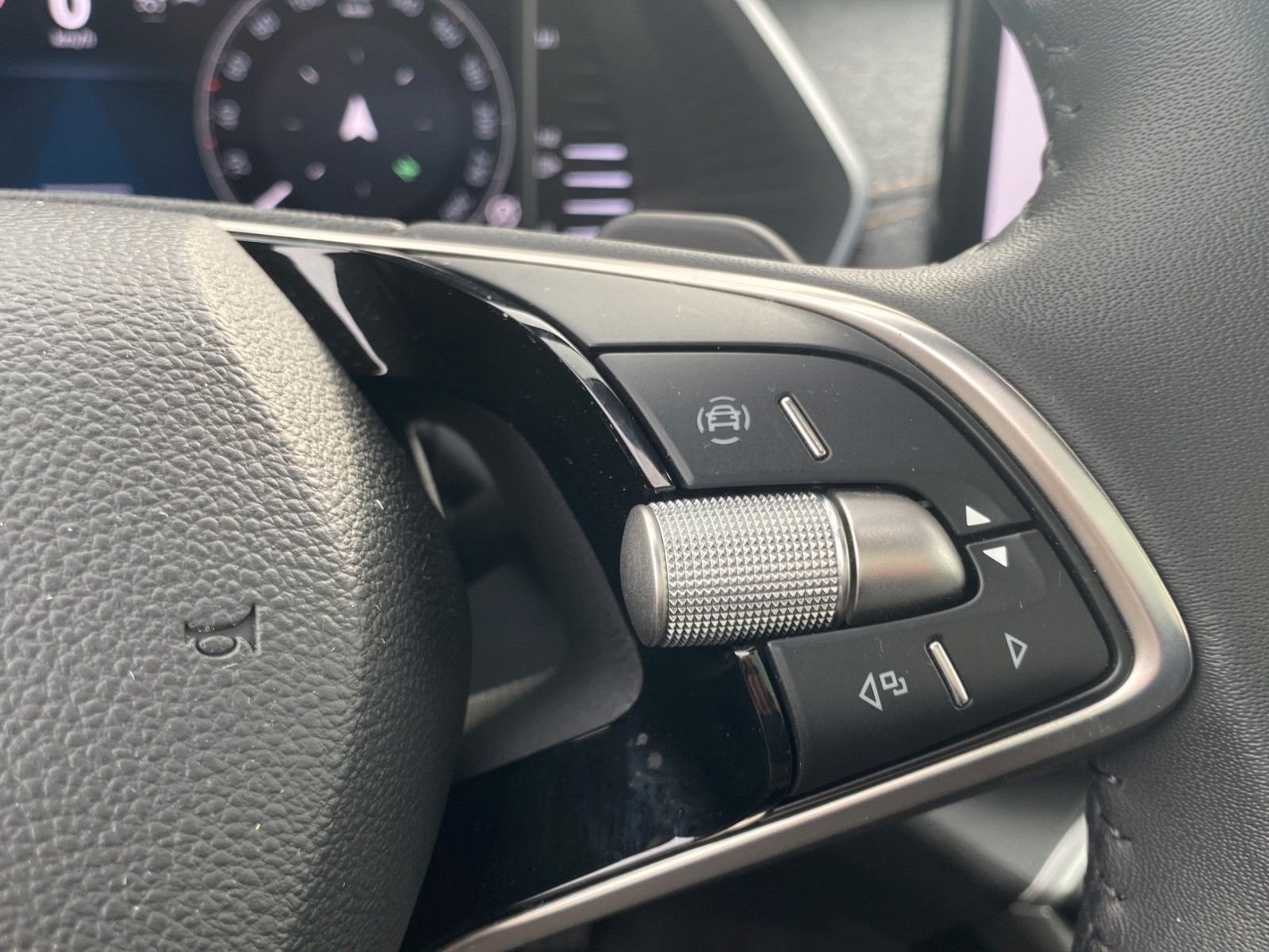 Fahrzeugabbildung SKODA Octavia Combi 2.0 TDI DSG Selection*Virtual*ACC*