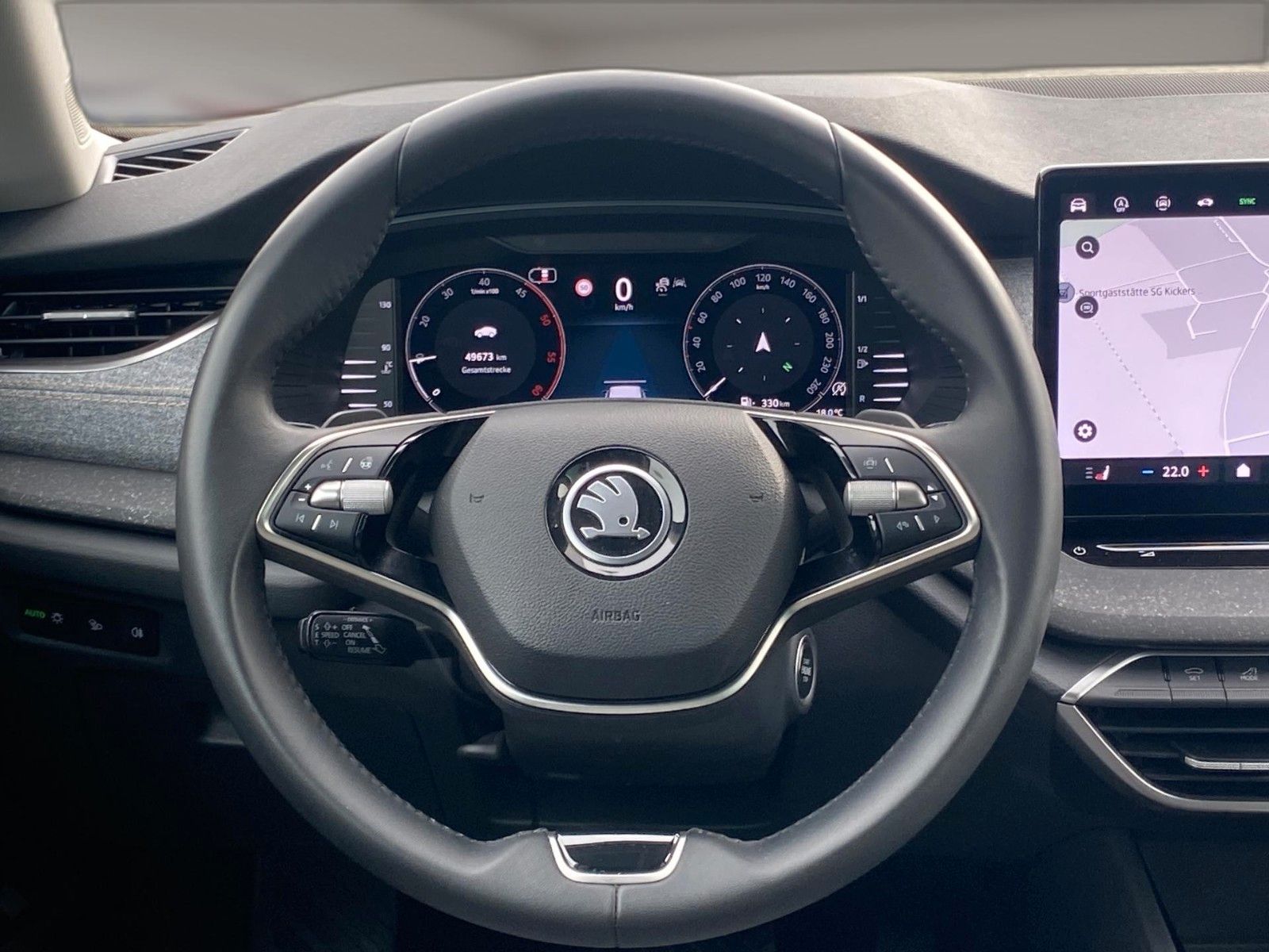 Fahrzeugabbildung SKODA Octavia Combi 2.0 TDI DSG Selection*Virtual*ACC*