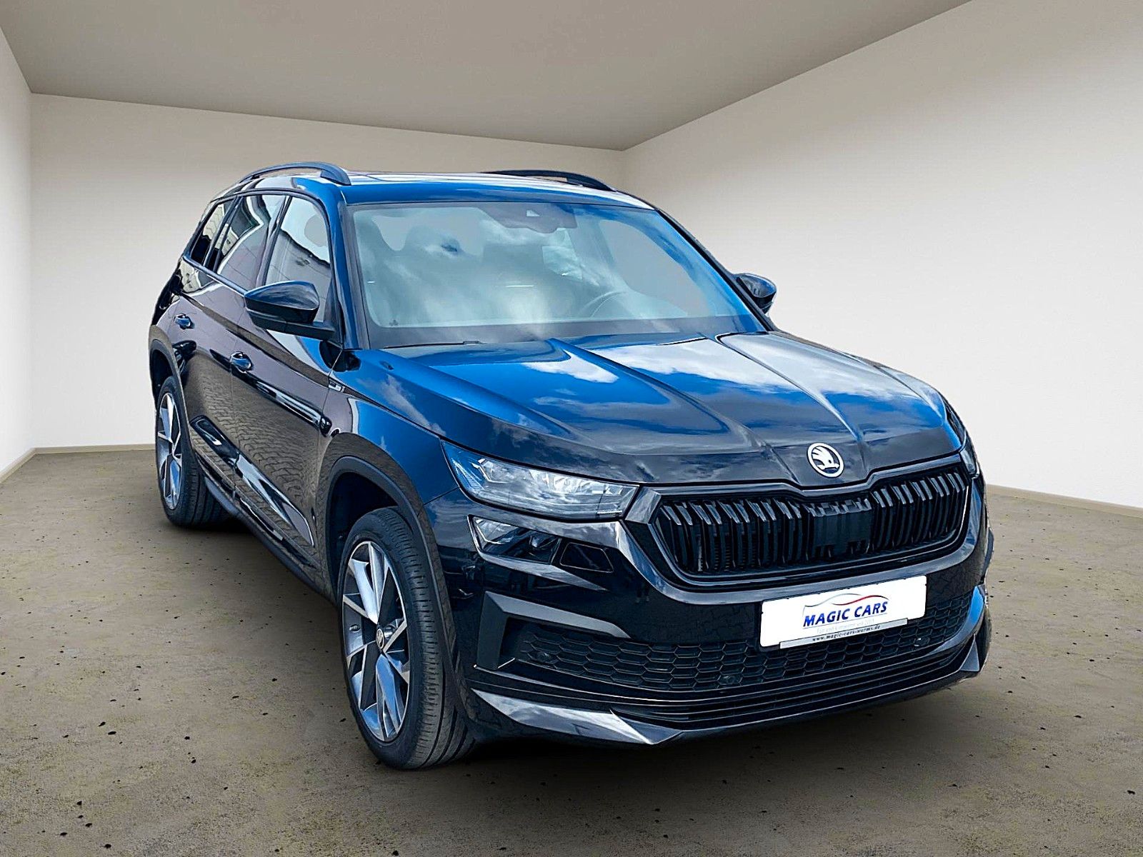 Fahrzeugabbildung SKODA Kodiaq 2.0 TSI 4x4 Sportline *Matrix*Pano*AHK*