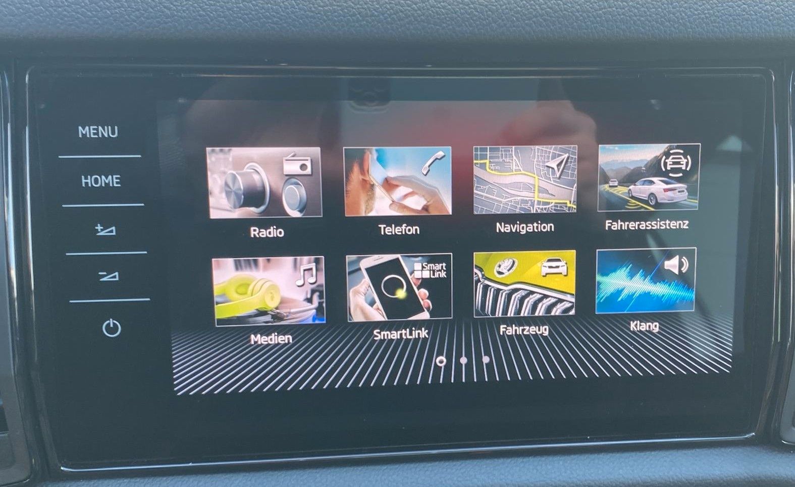 Fahrzeugabbildung SKODA Kodiaq 2.0 TSI 4x4 Sportline *Matrix*Pano*AHK*