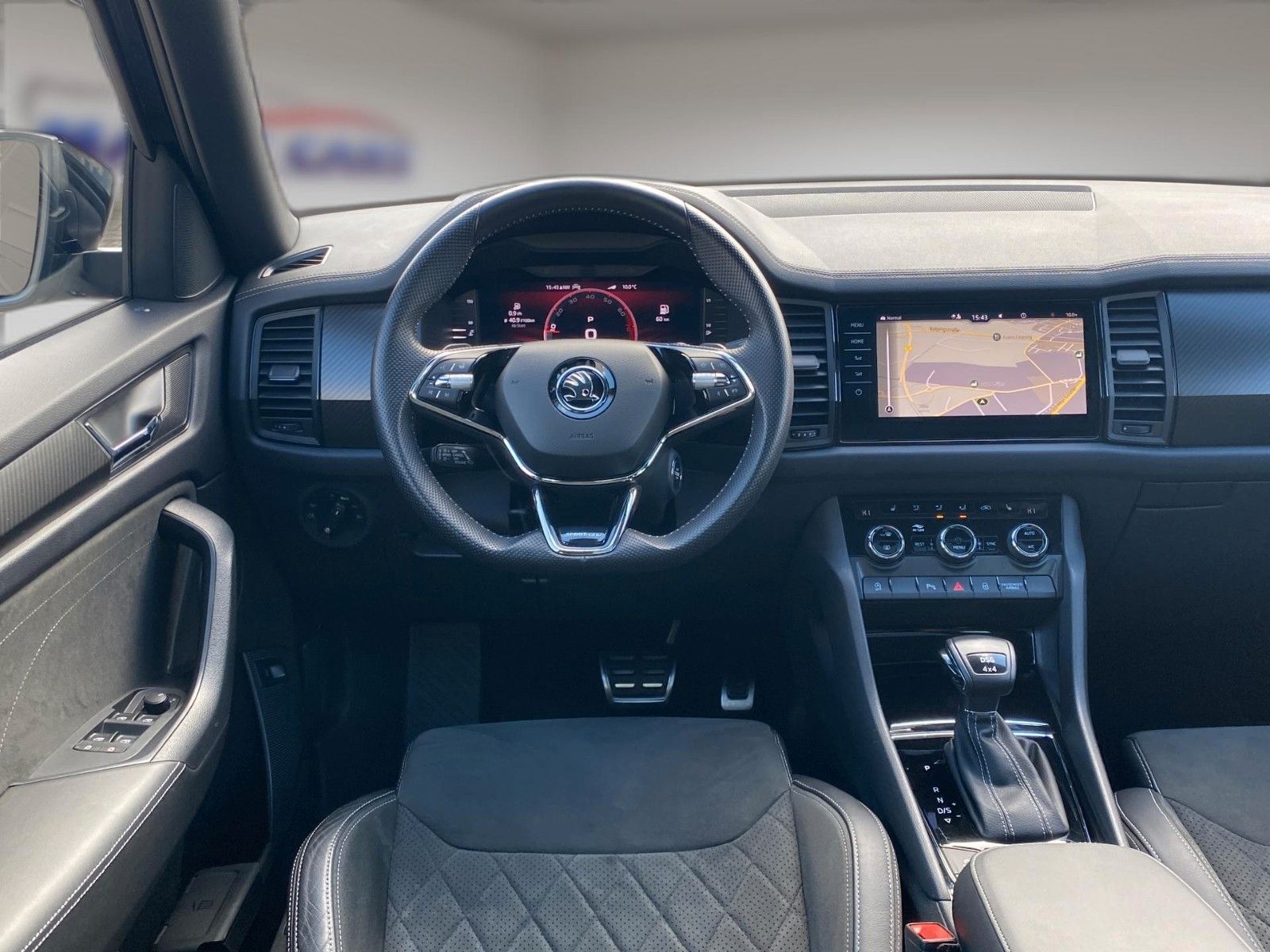 Fahrzeugabbildung SKODA Kodiaq 2.0 TSI 4x4 Sportline *Matrix*Pano*AHK*