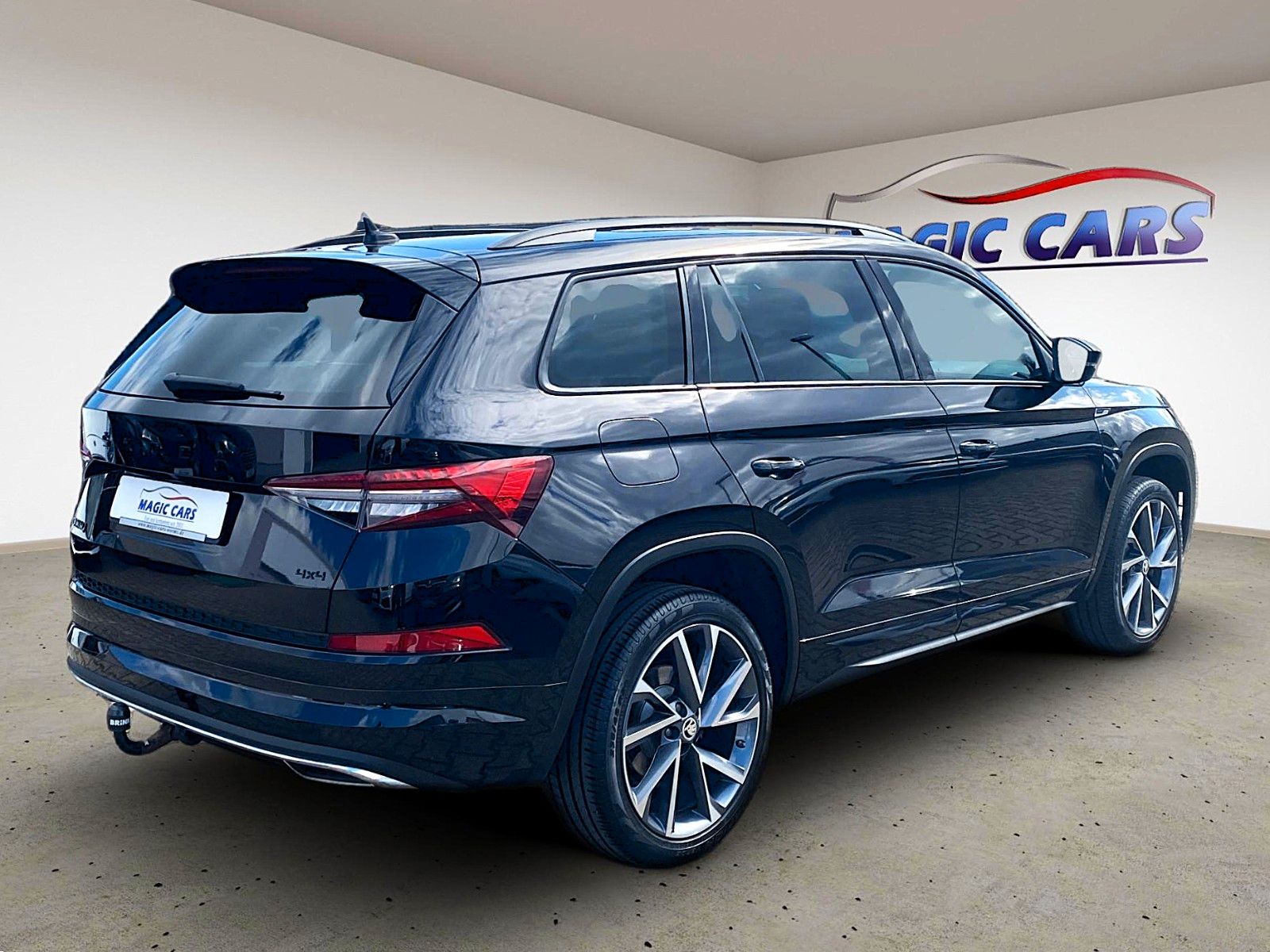Fahrzeugabbildung SKODA Kodiaq 2.0 TSI 4x4 Sportline *Matrix*Pano*AHK*