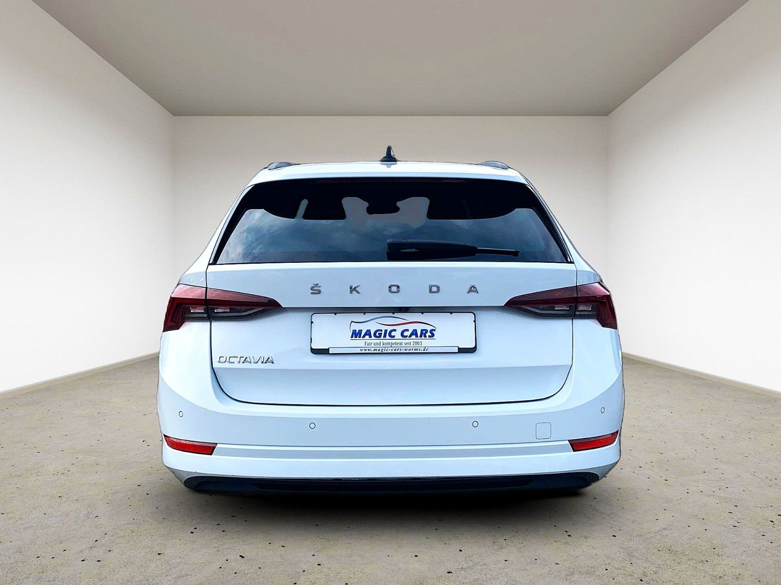 Fahrzeugabbildung SKODA Octavia Combi 2.0 TDI Sportline *Memory*CANTON*