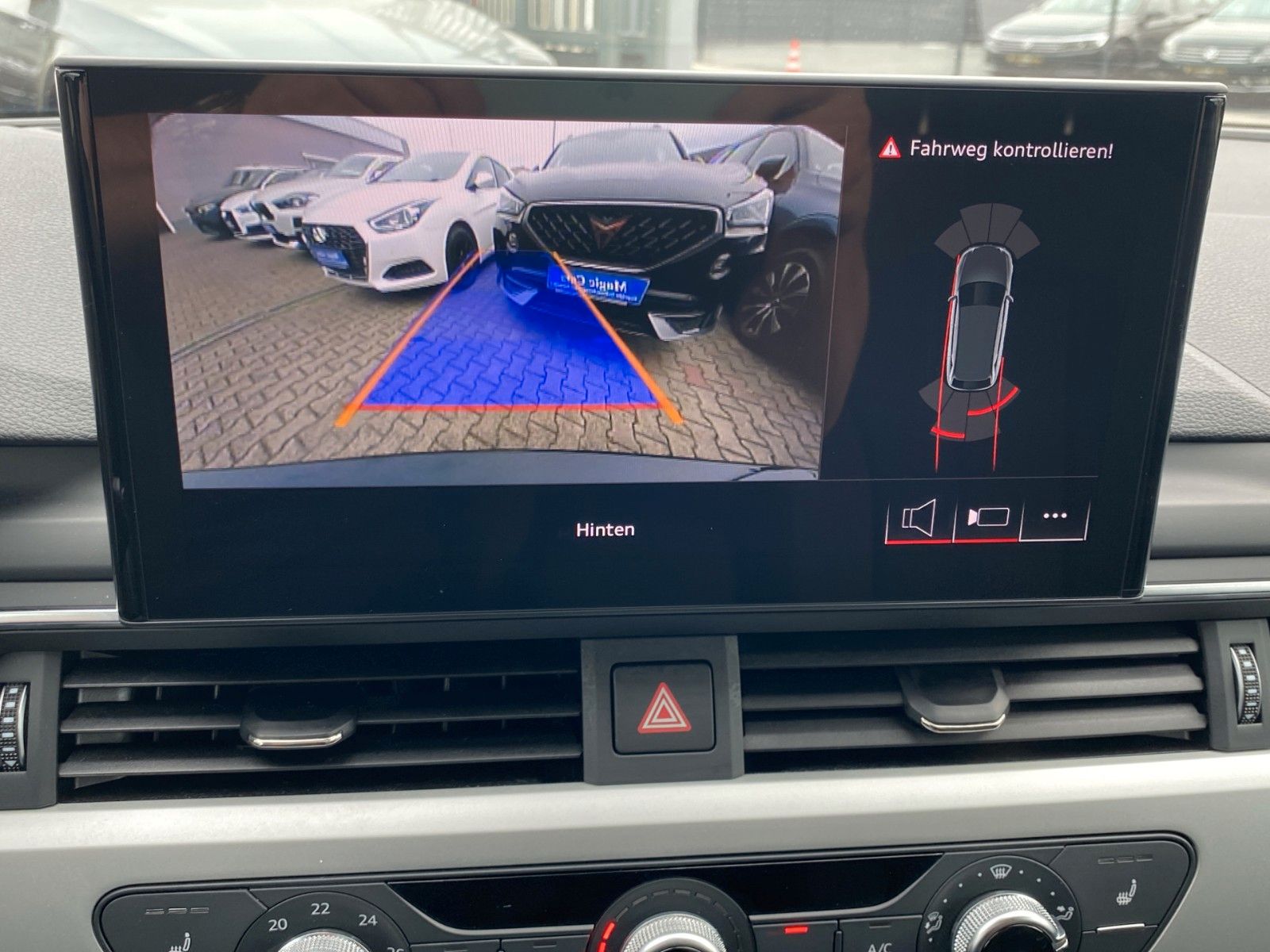 Fahrzeugabbildung Audi A4 Avant 40 TDI S line*Black Edition*Matrix*AHK*