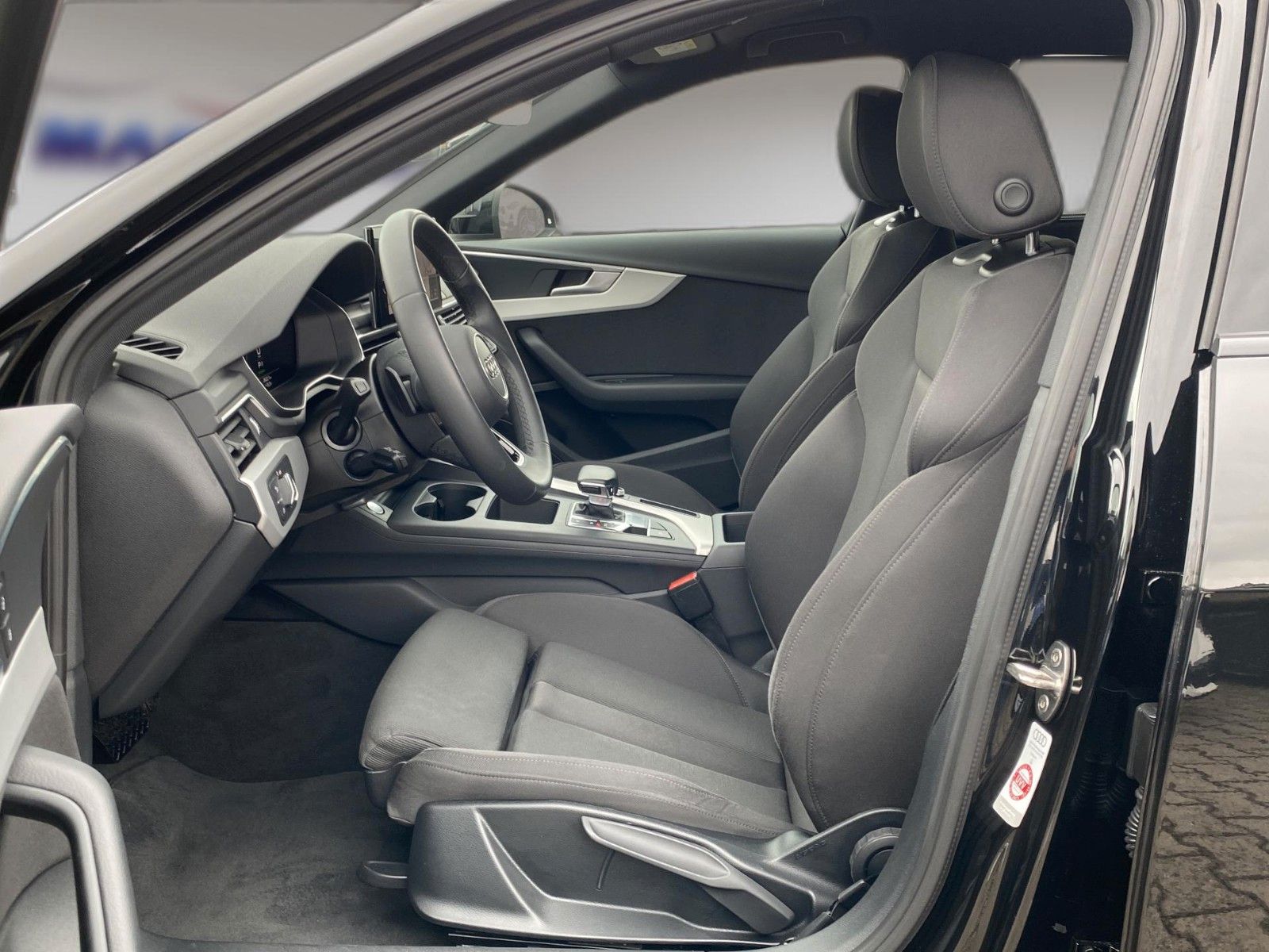 Fahrzeugabbildung Audi A4 Avant 40 TDI S line*Black Edition*Matrix*AHK*