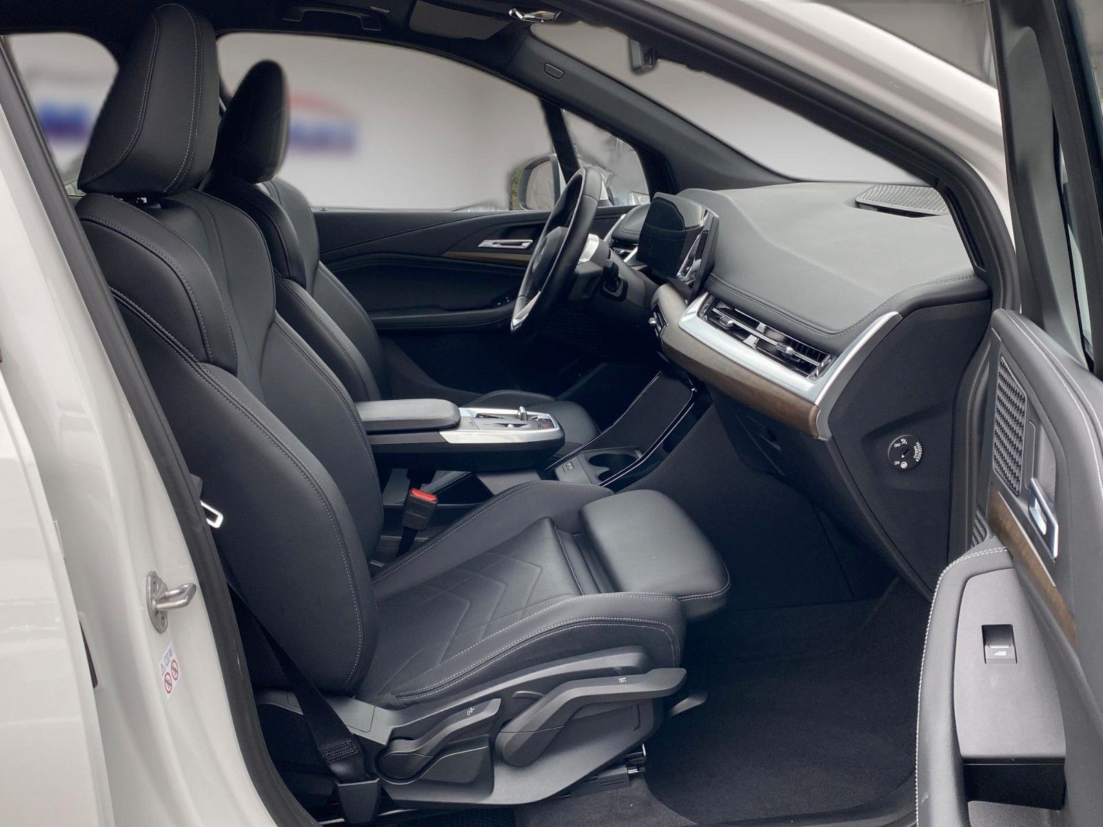 Fahrzeugabbildung BMW 218d Active Tourer Luxury Line *LED*AHK*LIVE*