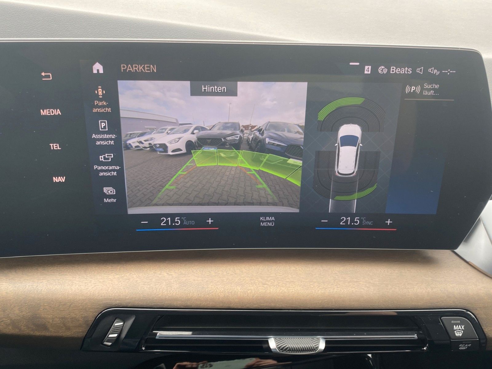 Fahrzeugabbildung BMW 218d Active Tourer Luxury Line *LED*AHK*LIVE*