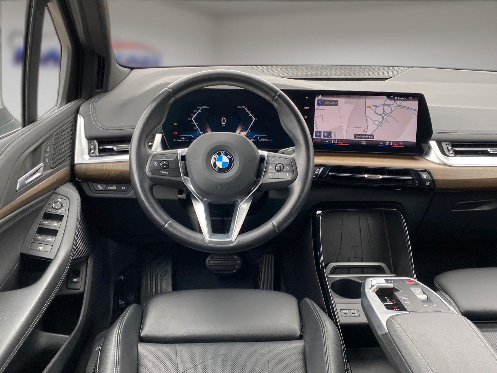Fahrzeugabbildung BMW 218d Active Tourer Luxury Line *LED*AHK*LIVE*