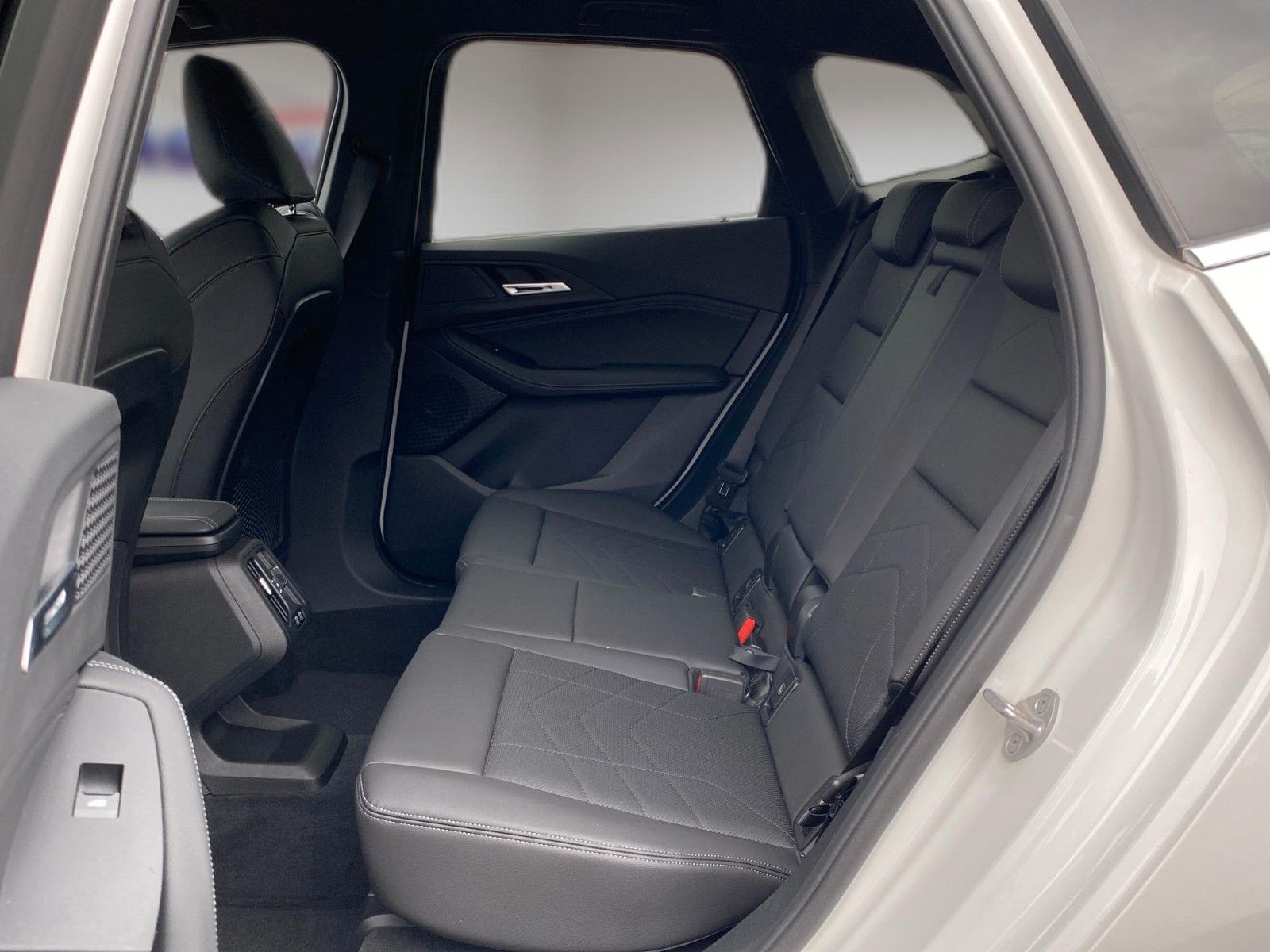 Fahrzeugabbildung BMW 218d Active Tourer Luxury Line *LED*AHK*LIVE*
