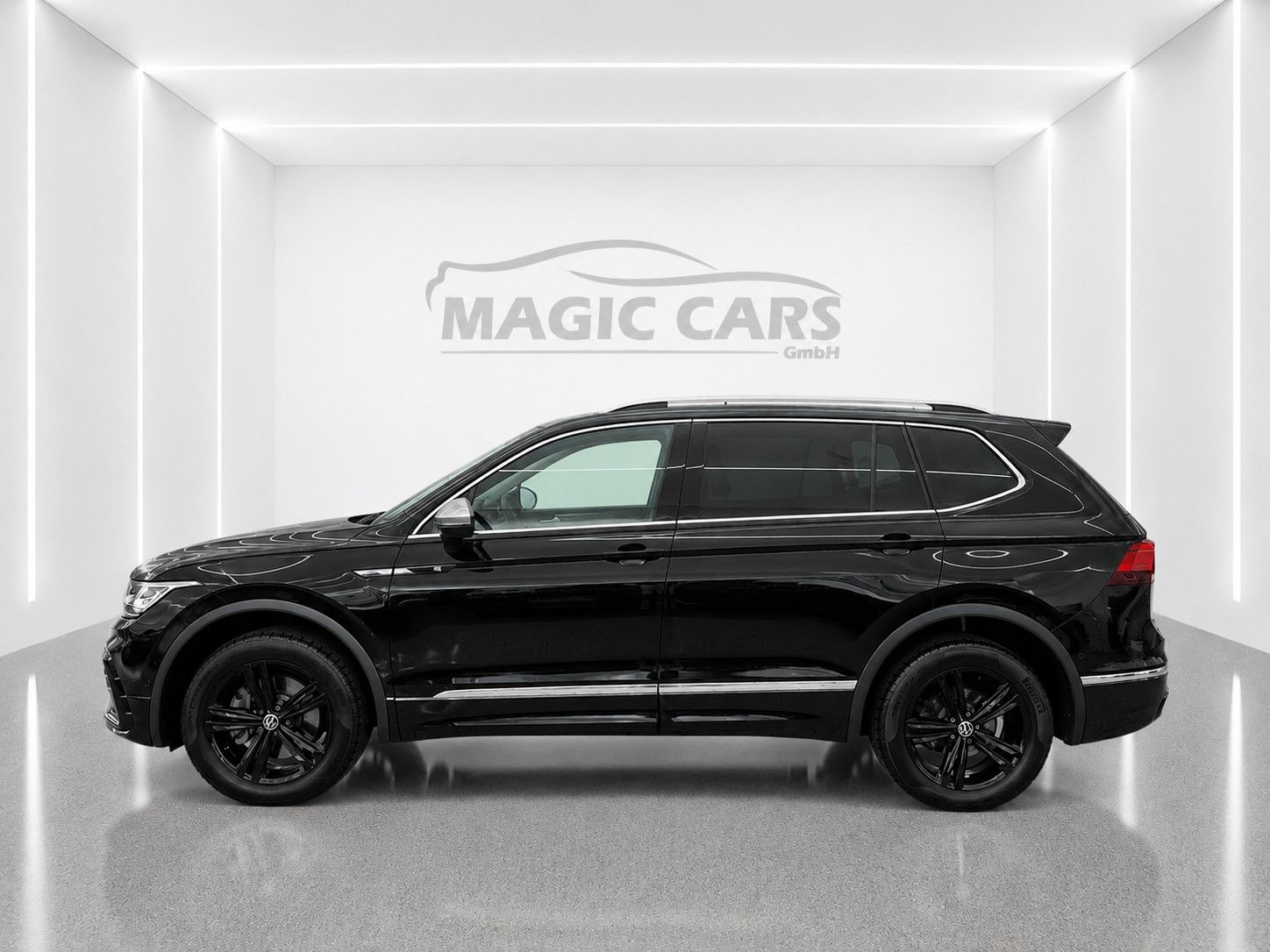 Fahrzeugabbildung Volkswagen Tiguan Allspace 2.0 TSI 4MDSG R-Line *Pano*AHK*