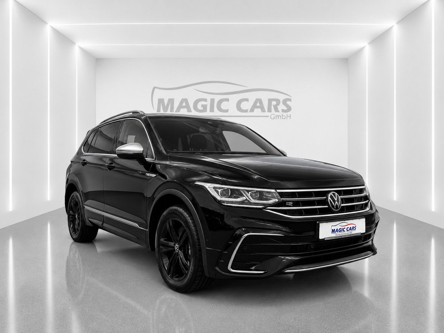 Fahrzeugabbildung Volkswagen Tiguan Allspace 2.0 TSI 4MDSG R-Line *Pano*AHK*