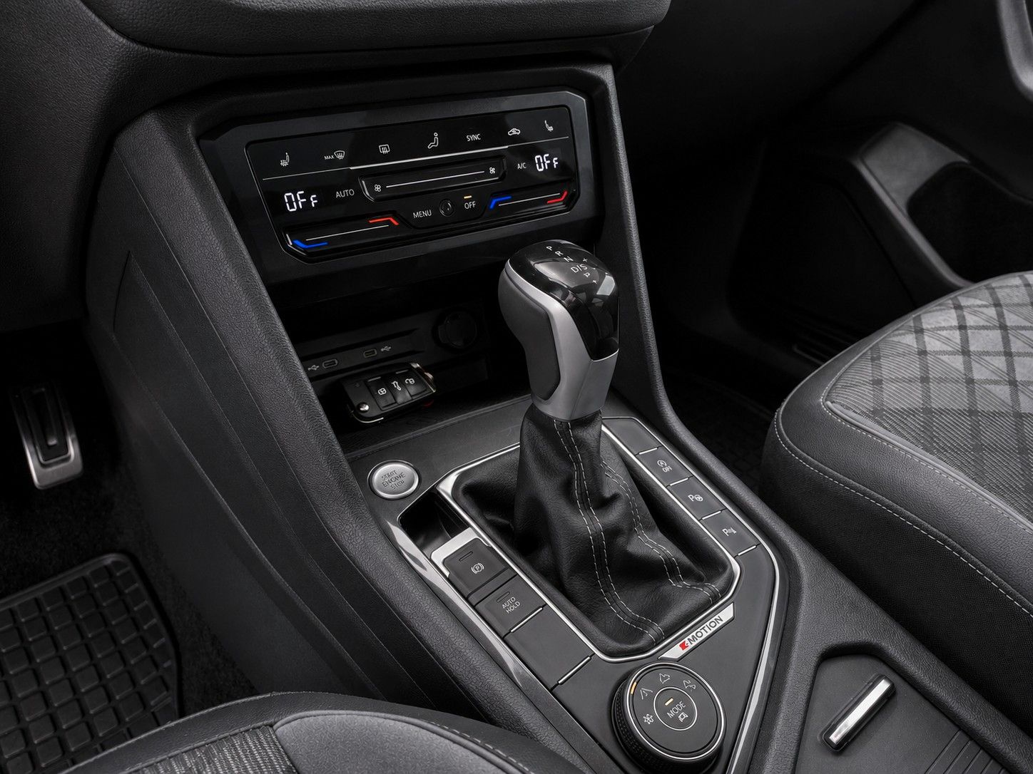 Fahrzeugabbildung Volkswagen Tiguan Allspace 2.0 TSI 4MDSG R-Line *Pano*AHK*
