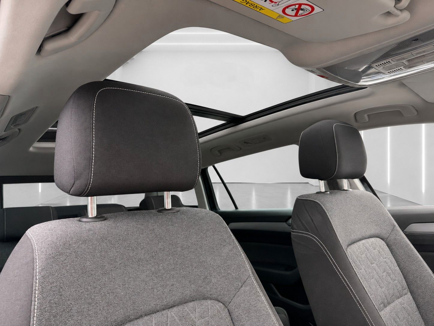 Fahrzeugabbildung Volkswagen Passat Variant 2.0 TDI Business*PANO*MATRIX*AHK*
