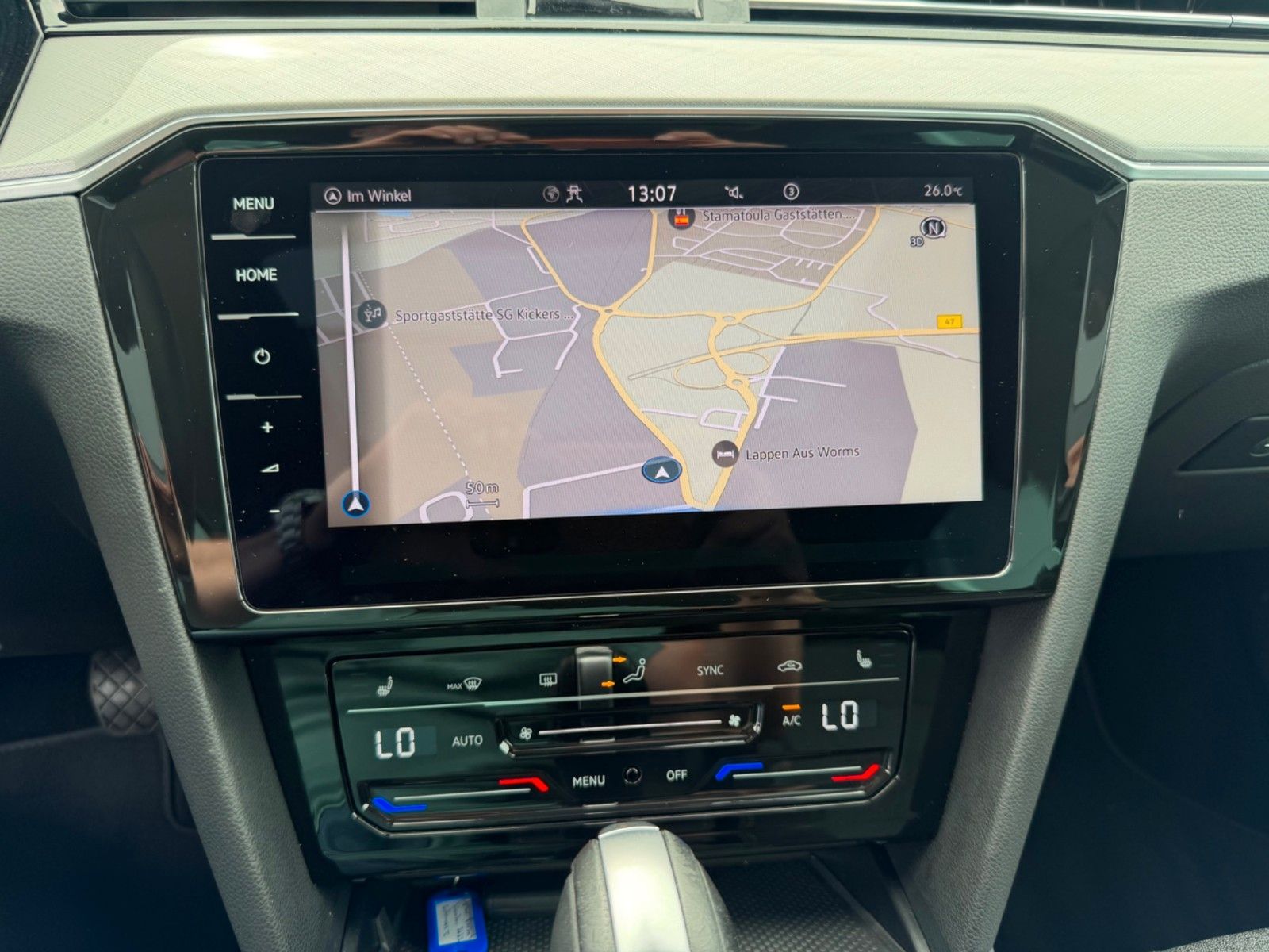 Fahrzeugabbildung Volkswagen Passat Variant 2.0 TDI Business*PANO*MATRIX*AHK*