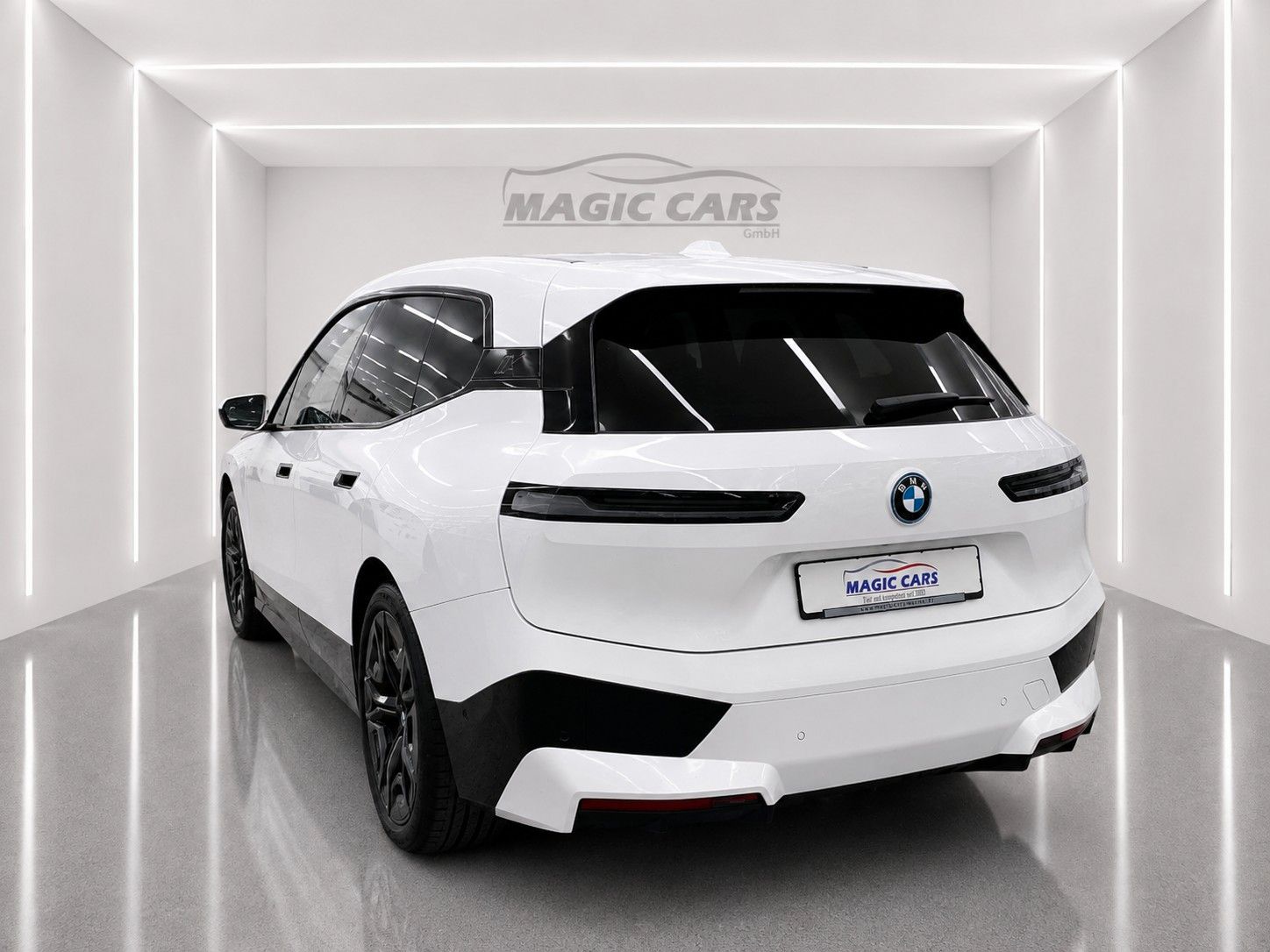 Fahrzeugabbildung BMW iX xDrive40 Sport *el.Sitze*Massage*Head-Up*360°