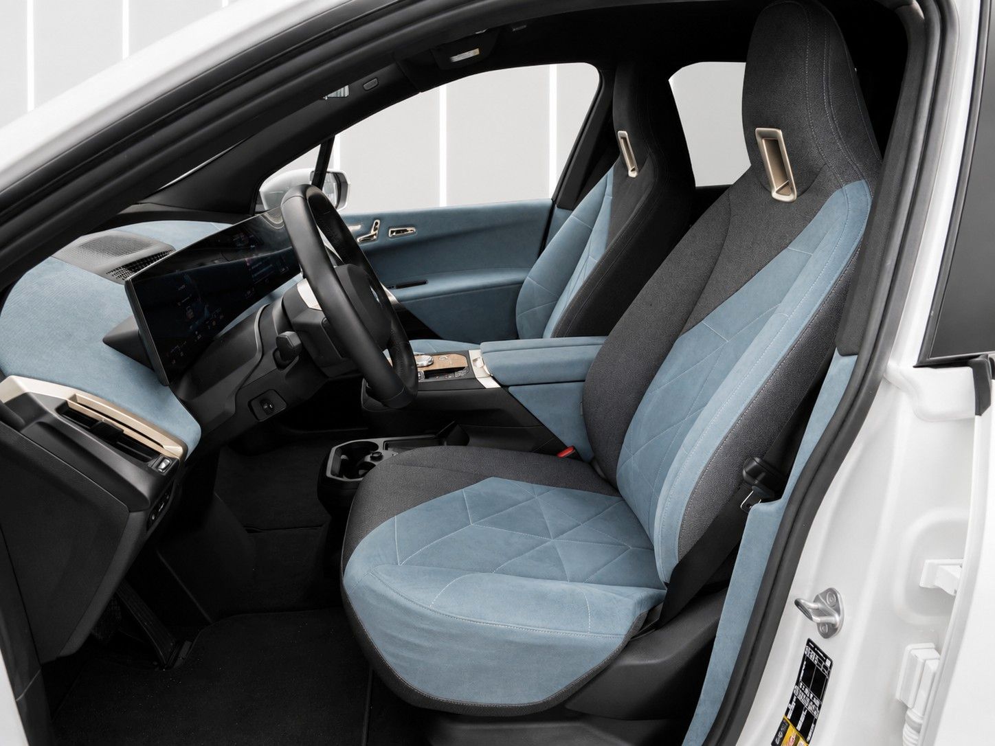 Fahrzeugabbildung BMW iX xDrive40 Sport *el.Sitze*Massage*Head-Up*360°