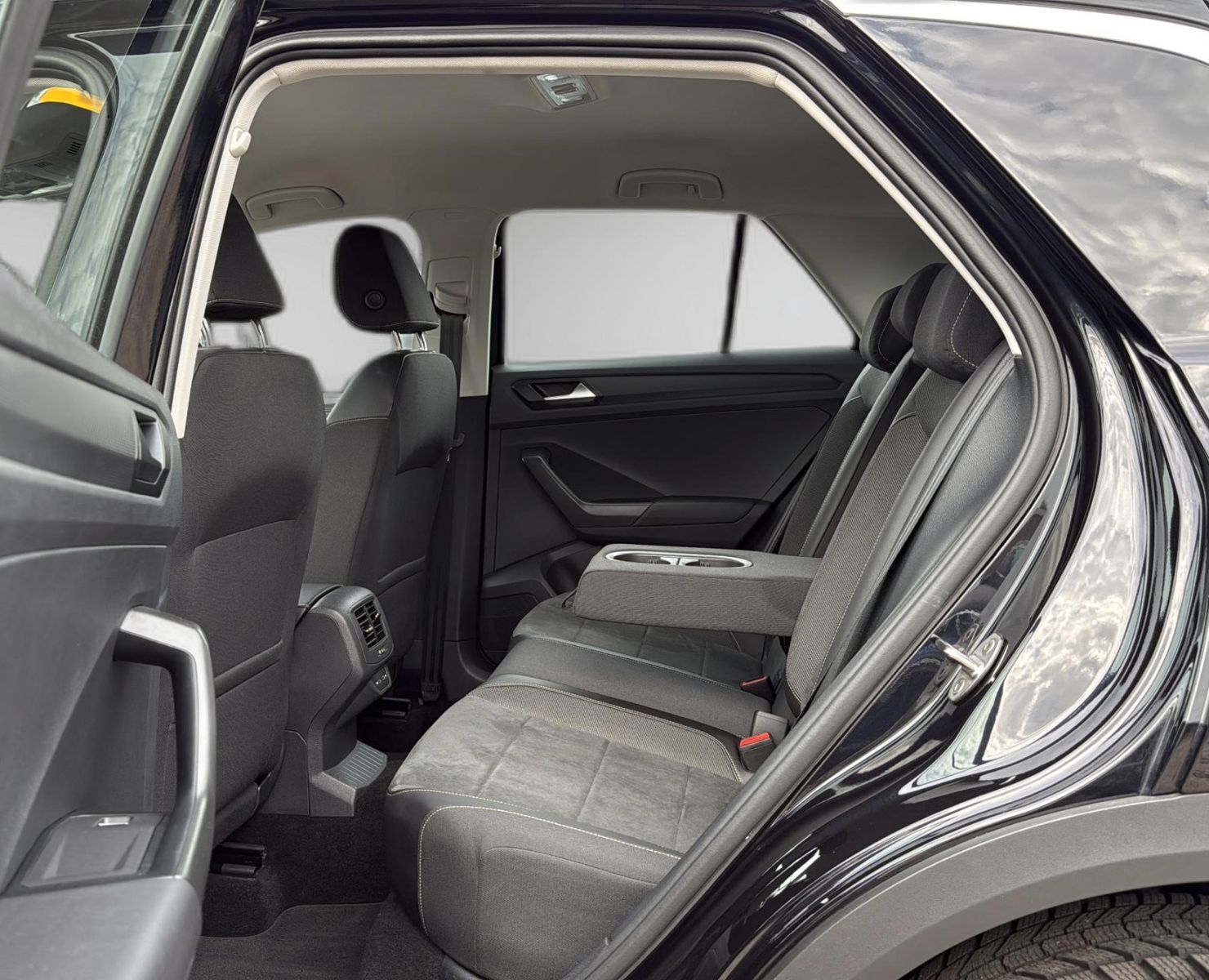 Fahrzeugabbildung Volkswagen T-Roc Style 4Motion*Standheizung*Drive*IQ LED*