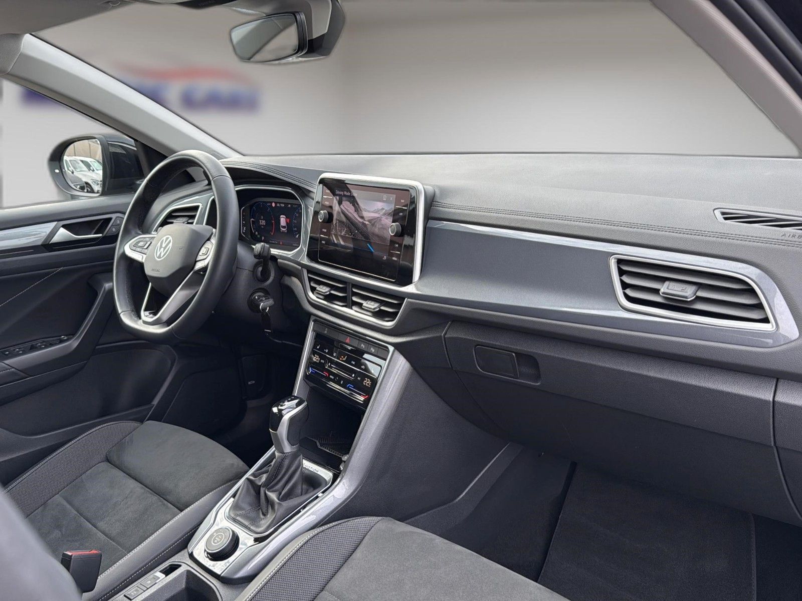 Fahrzeugabbildung Volkswagen T-Roc Style 4Motion*Standheizung*Drive*IQ LED*