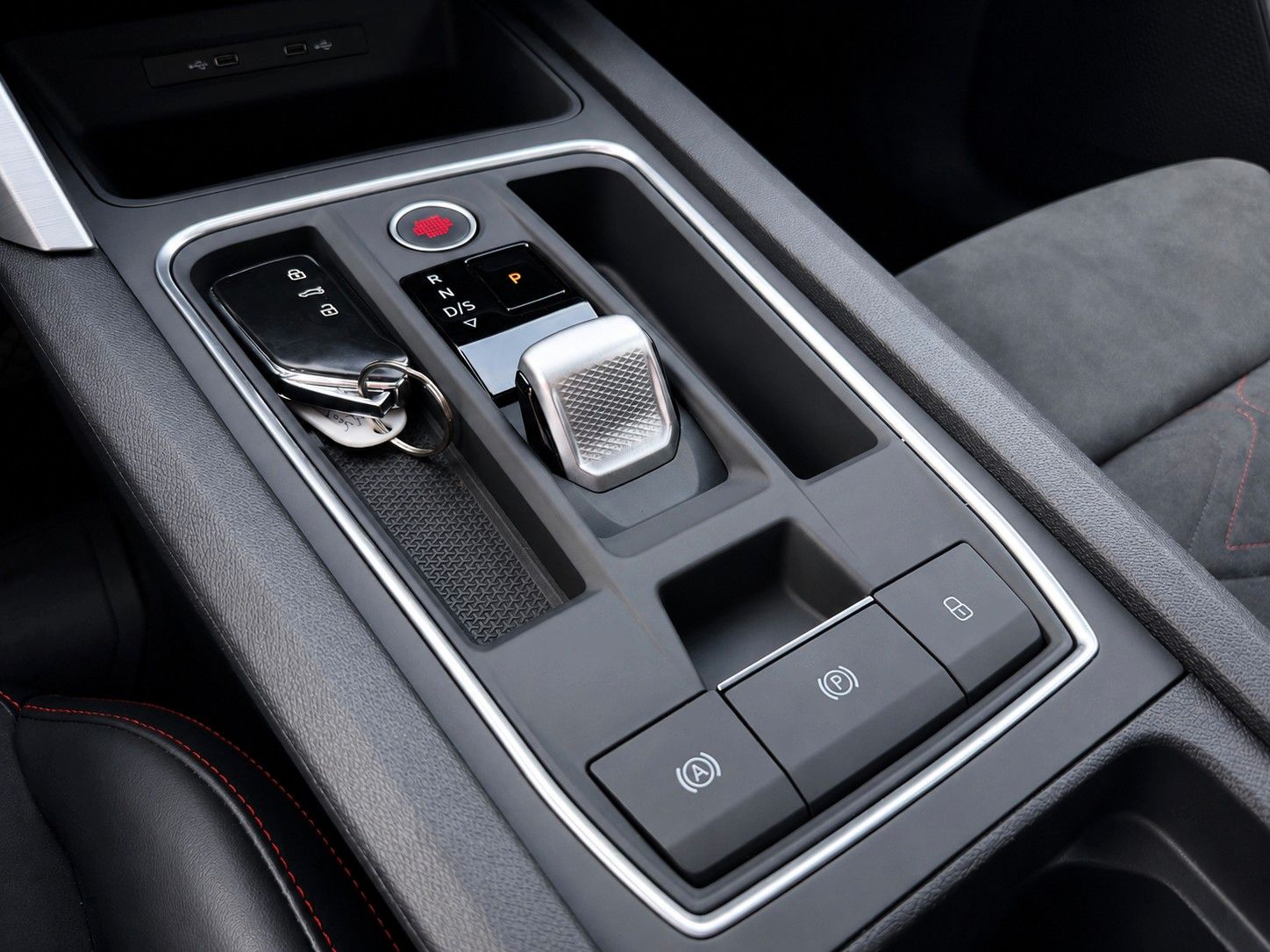 Fahrzeugabbildung SEAT Leon FR 2.0 TDI*Pano-Dach*Beats*DAB*Leder*Memory