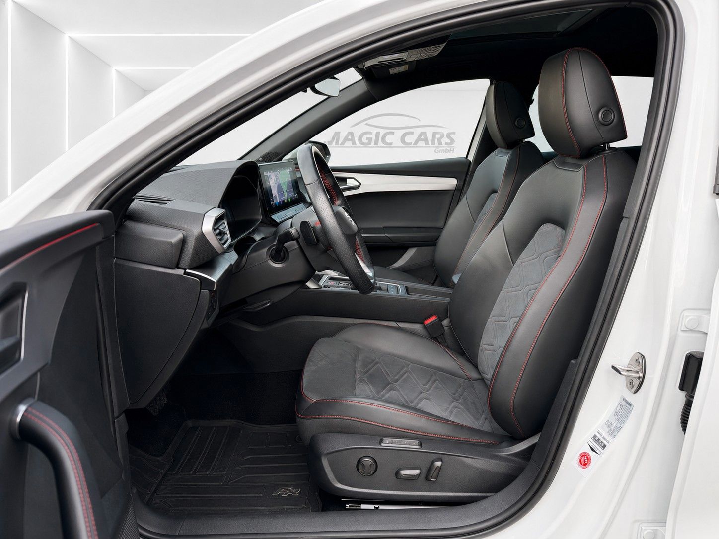 Fahrzeugabbildung SEAT Leon FR 2.0 TDI*Pano-Dach*Beats*DAB*Leder*Memory