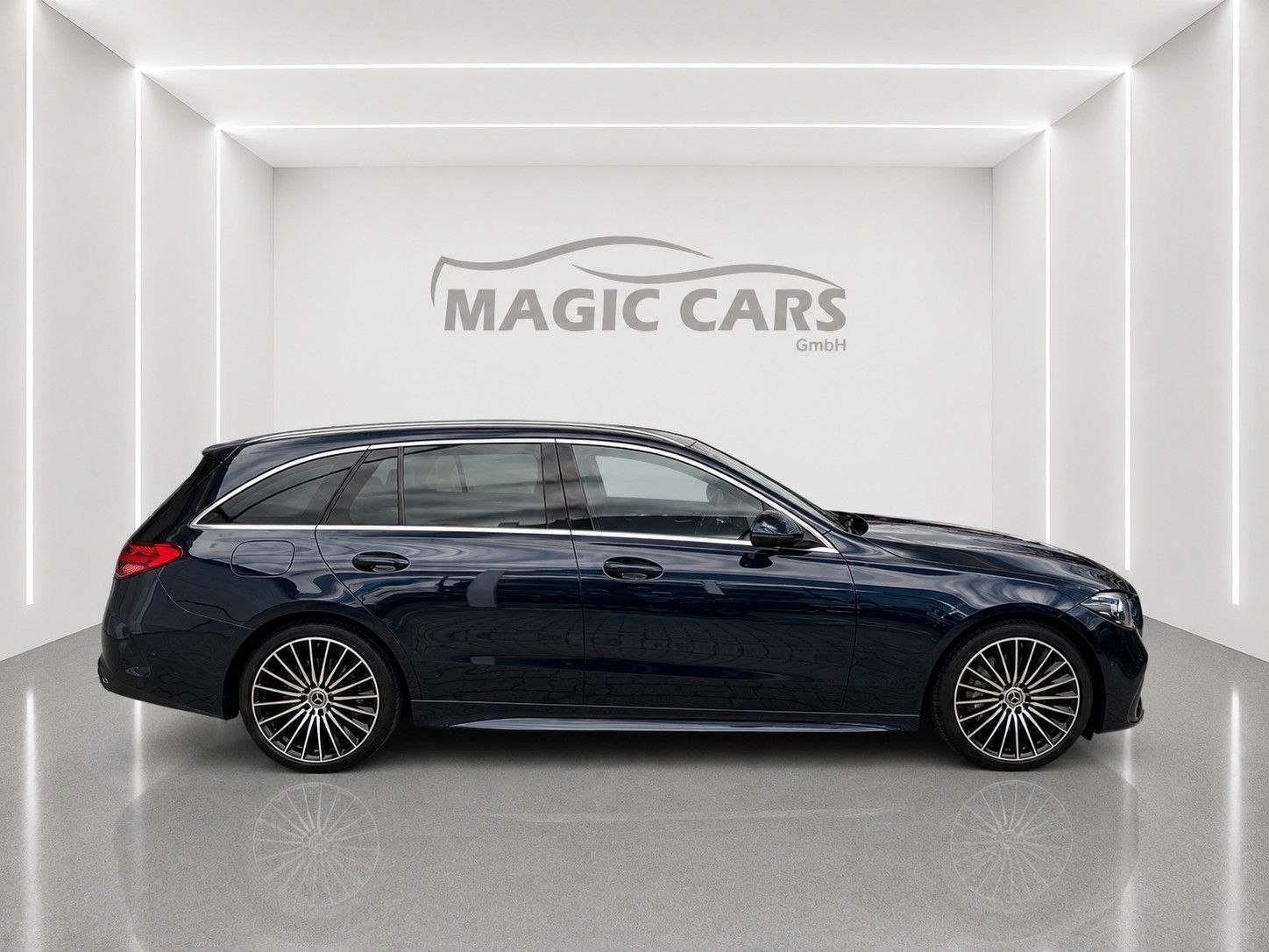 Fahrzeugabbildung Mercedes-Benz C 220 d T 9G-TRONIC AMG Line *LED*Pano*19Zoll*