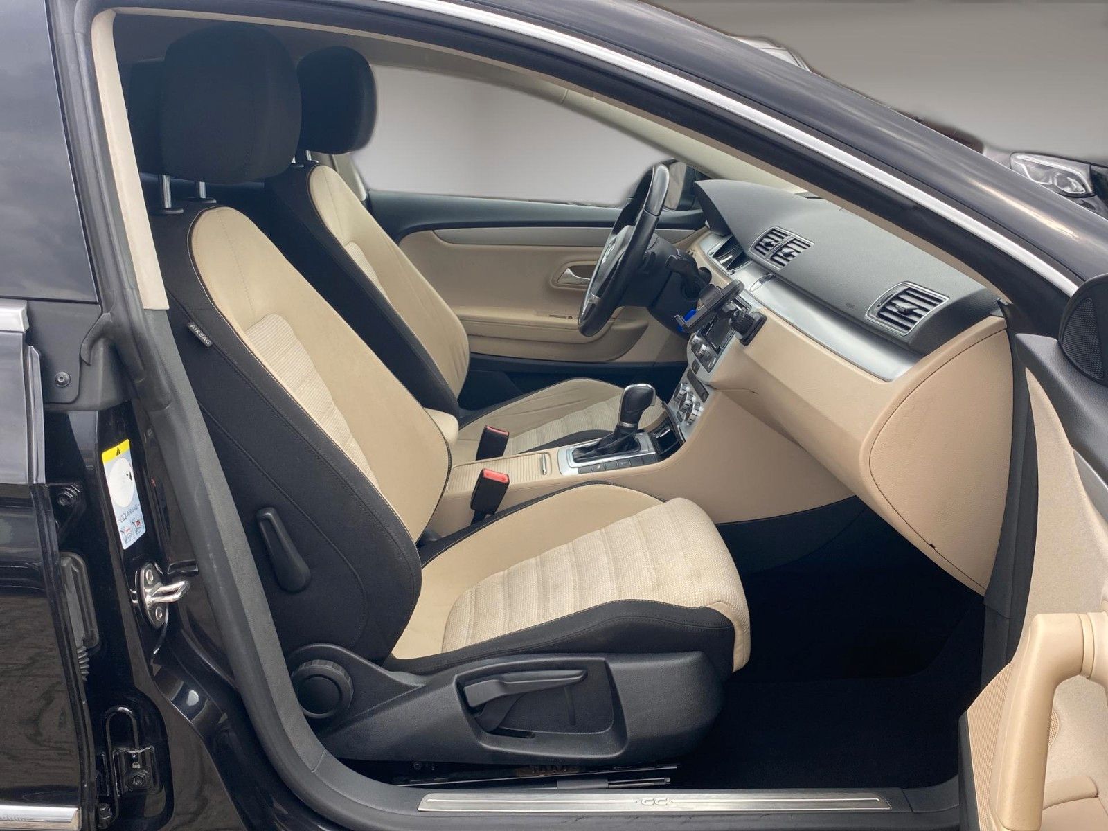 Fahrzeugabbildung Volkswagen Passat CC 2.0 TDI DSG *Xenon*Navigation*Kamera*