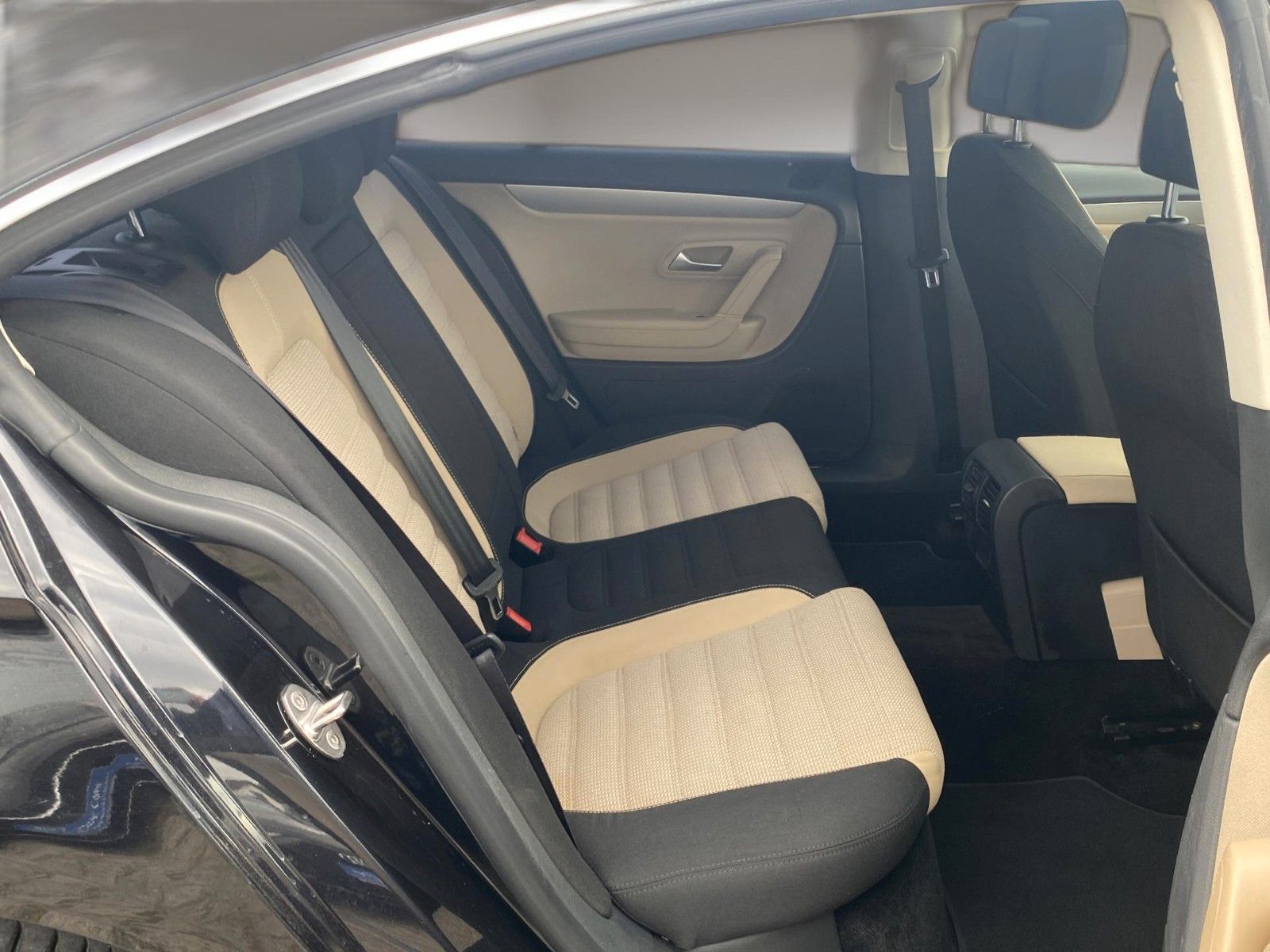 Fahrzeugabbildung Volkswagen Passat CC 2.0 TDI DSG *Xenon*Navigation*Kamera*