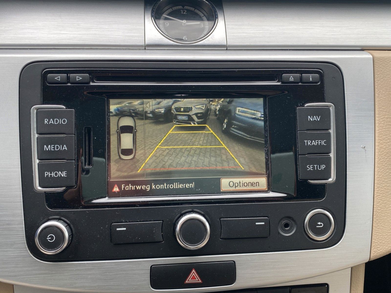 Fahrzeugabbildung Volkswagen Passat CC 2.0 TDI DSG *Xenon*Navigation*Kamera*