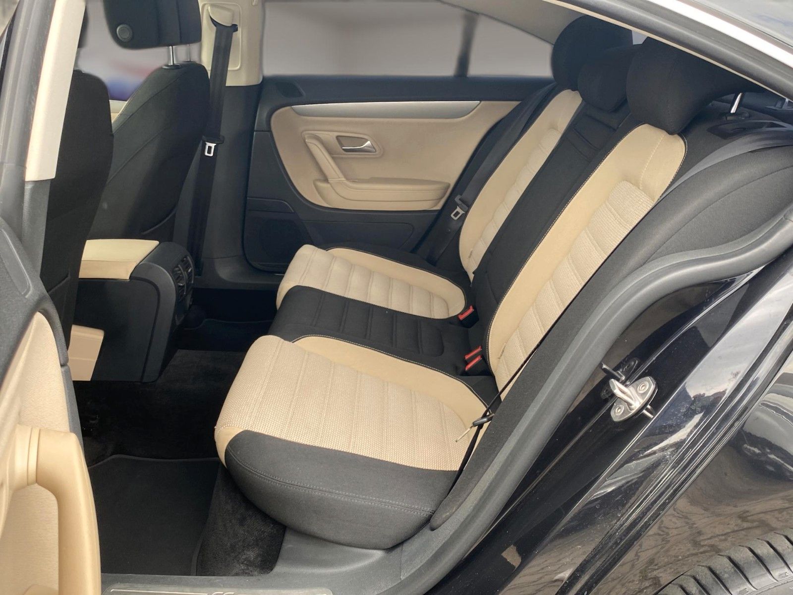 Fahrzeugabbildung Volkswagen Passat CC 2.0 TDI DSG *Xenon*Navigation*Kamera*