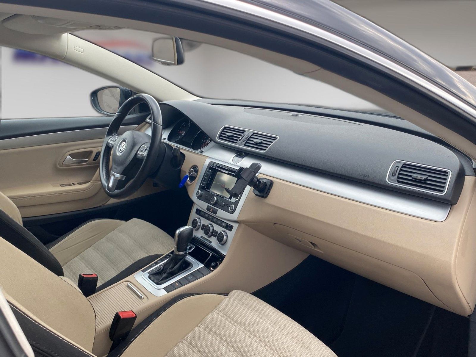 Fahrzeugabbildung Volkswagen Passat CC 2.0 TDI DSG *Xenon*Navigation*Kamera*