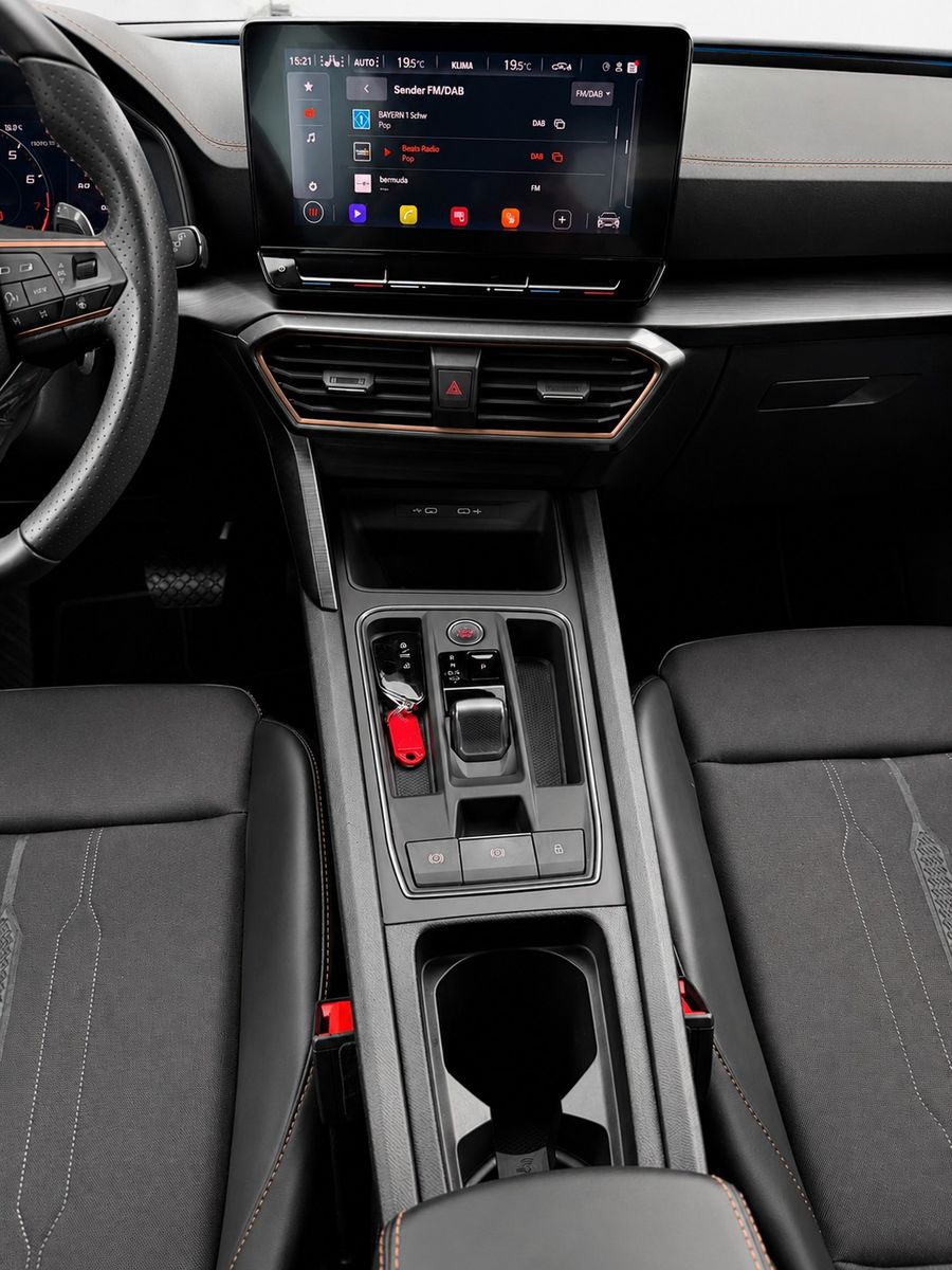 Fahrzeugabbildung CUPRA Formentor 1.5 TSI DSG *Kamera*Virtual*28.000KM*