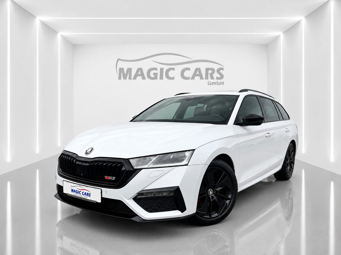 Fahrzeugabbildung SKODA Octavia Combi 2.0 TDI DSG RS*Matrix*Massage*AHK*