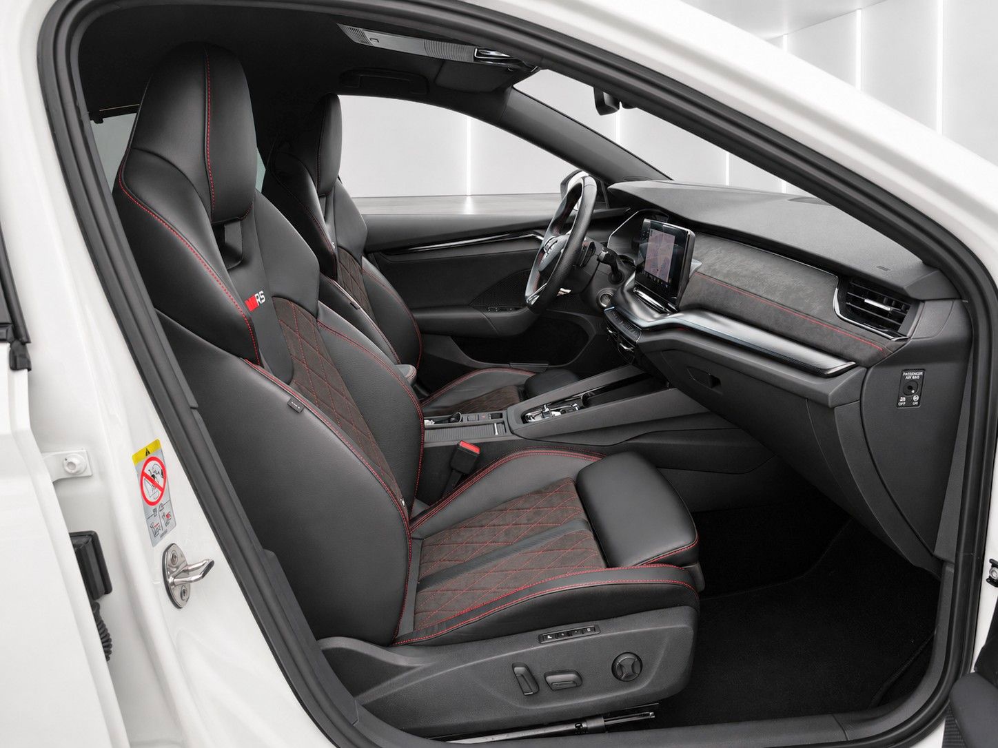 Fahrzeugabbildung SKODA Octavia 2.0 TDI DSG 4x4 RS *Mega-Ausstattung*