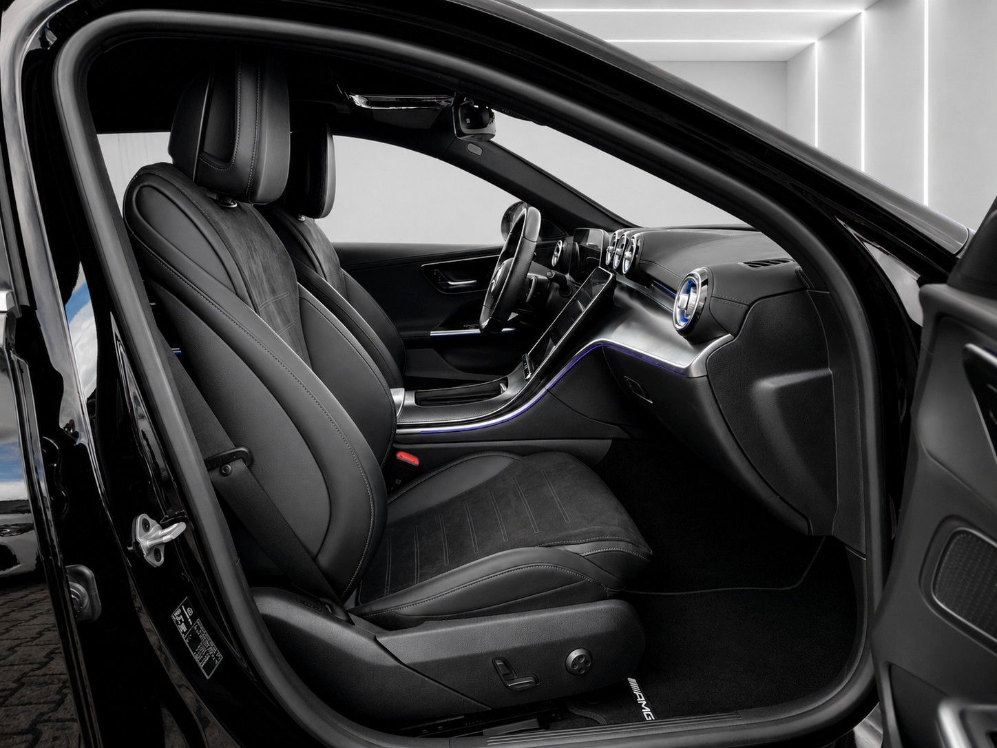 Fahrzeugabbildung Mercedes-Benz C 220 T d*9G Auto.* AMG Line* 59000 Km*MBUX*LED*