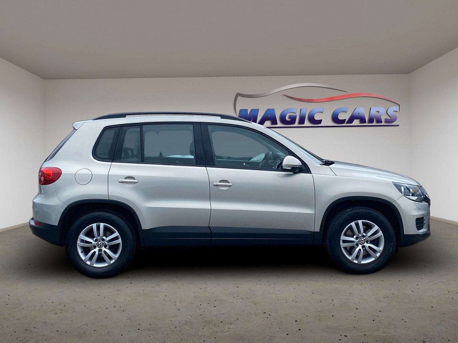Fahrzeugabbildung Volkswagen Tiguan Trend & Fun BMT*Leder*Pano-Dach*AHK*