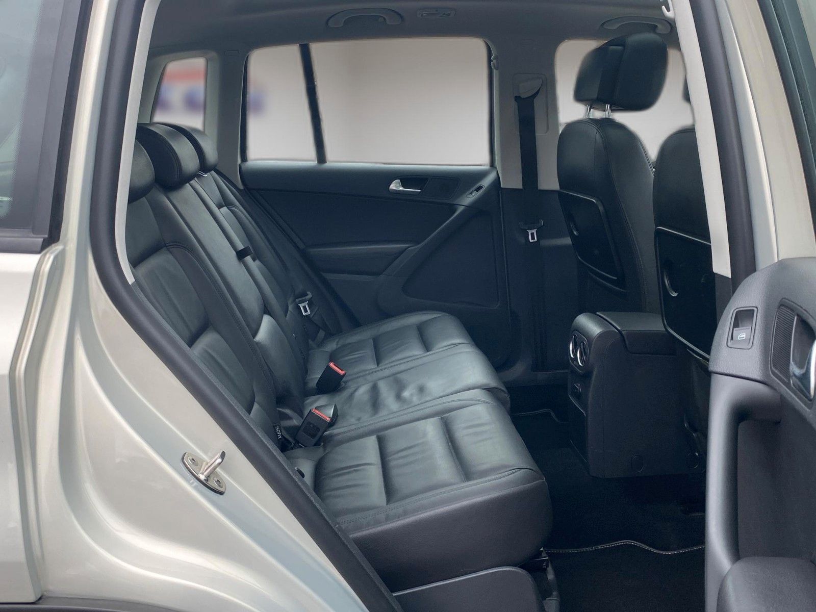 Fahrzeugabbildung Volkswagen Tiguan Trend & Fun BMT*Leder*Pano-Dach*AHK*