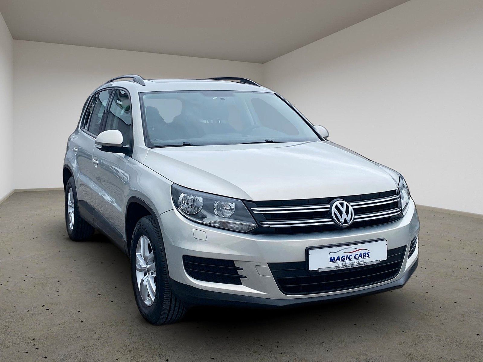 Fahrzeugabbildung Volkswagen Tiguan Trend & Fun BMT*Leder*Pano-Dach*AHK*