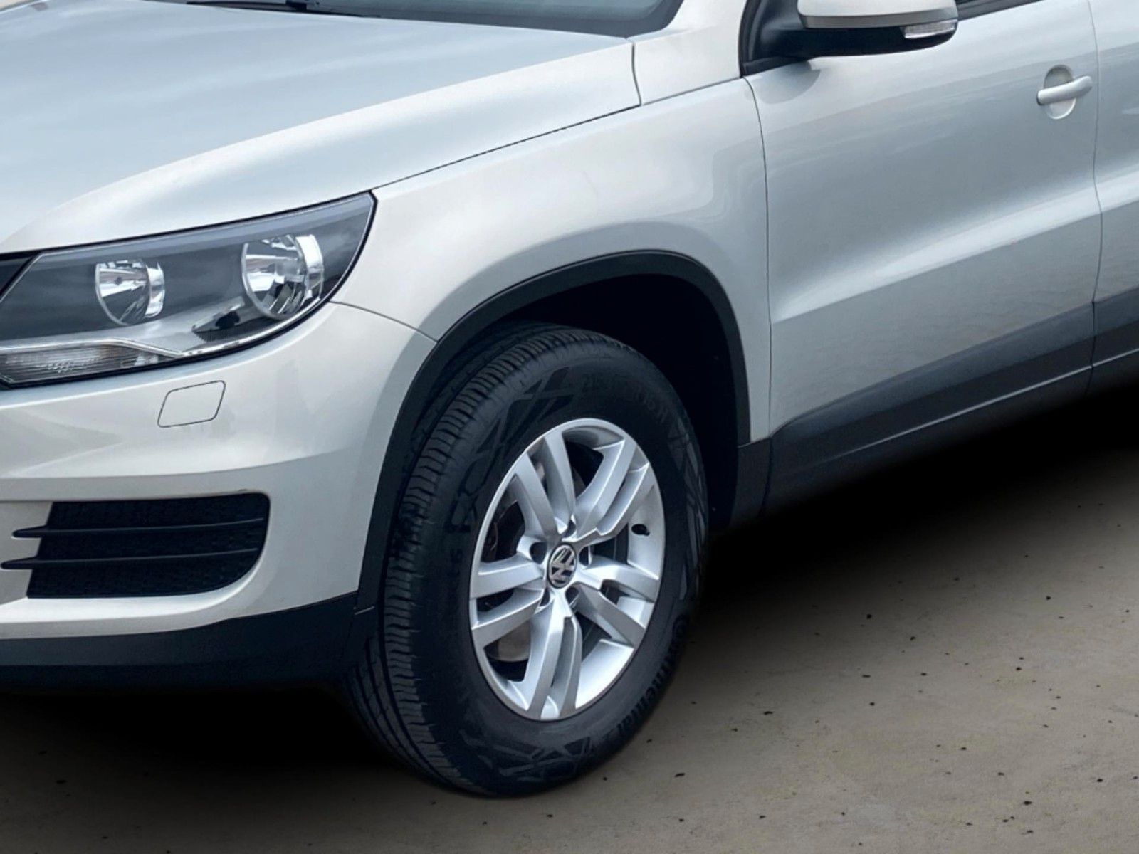 Fahrzeugabbildung Volkswagen Tiguan Trend & Fun BMT*Leder*Pano-Dach*AHK*
