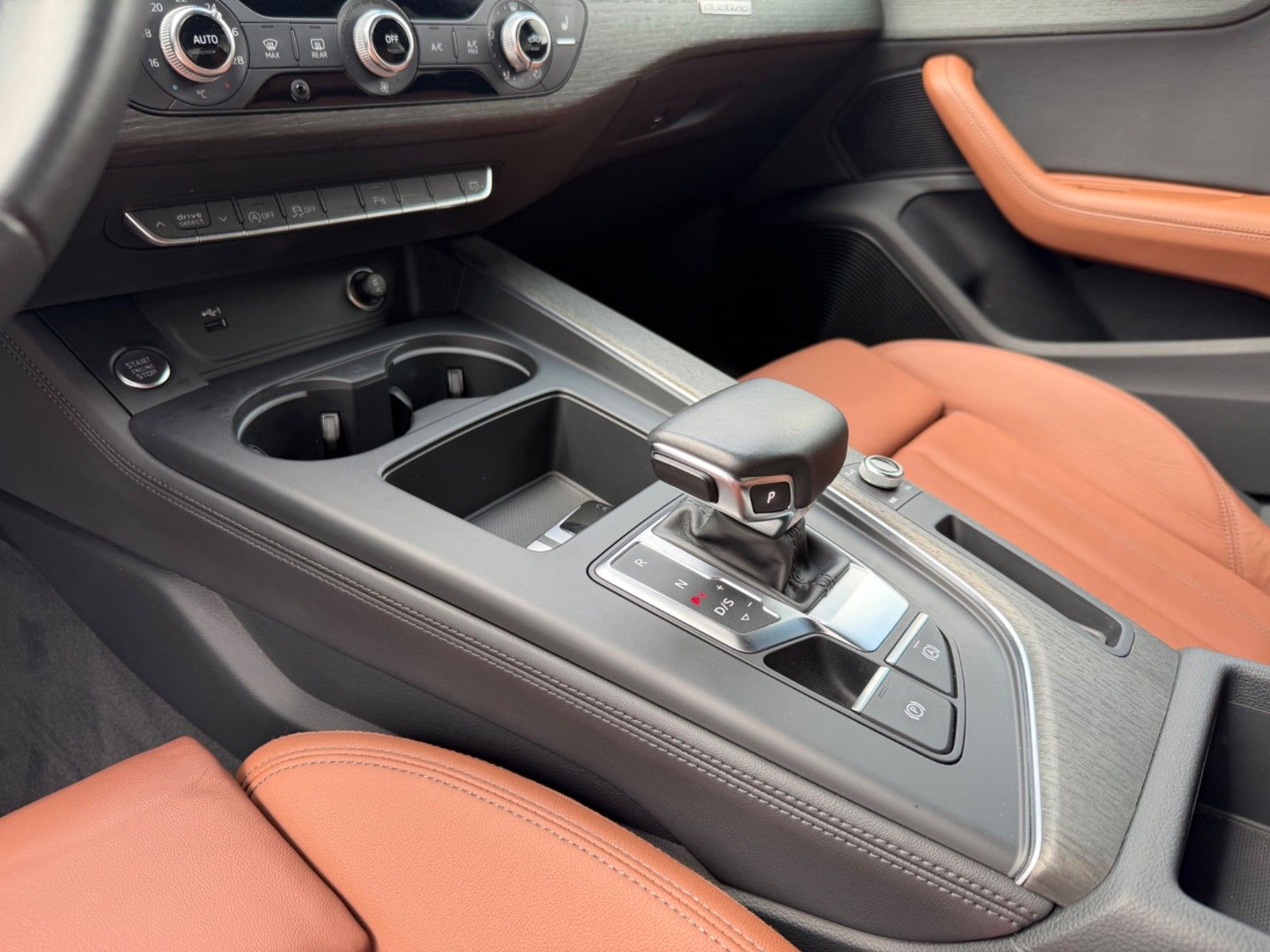 Fahrzeugabbildung Audi A5 Sportback 40 TFSI quattro S line *Matrix*B&O*