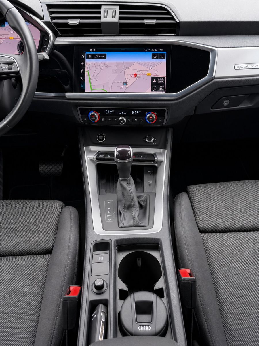 Fahrzeugabbildung Audi Q3 45 TFSI quattro S line *Stand*Virtaul*SONOS*