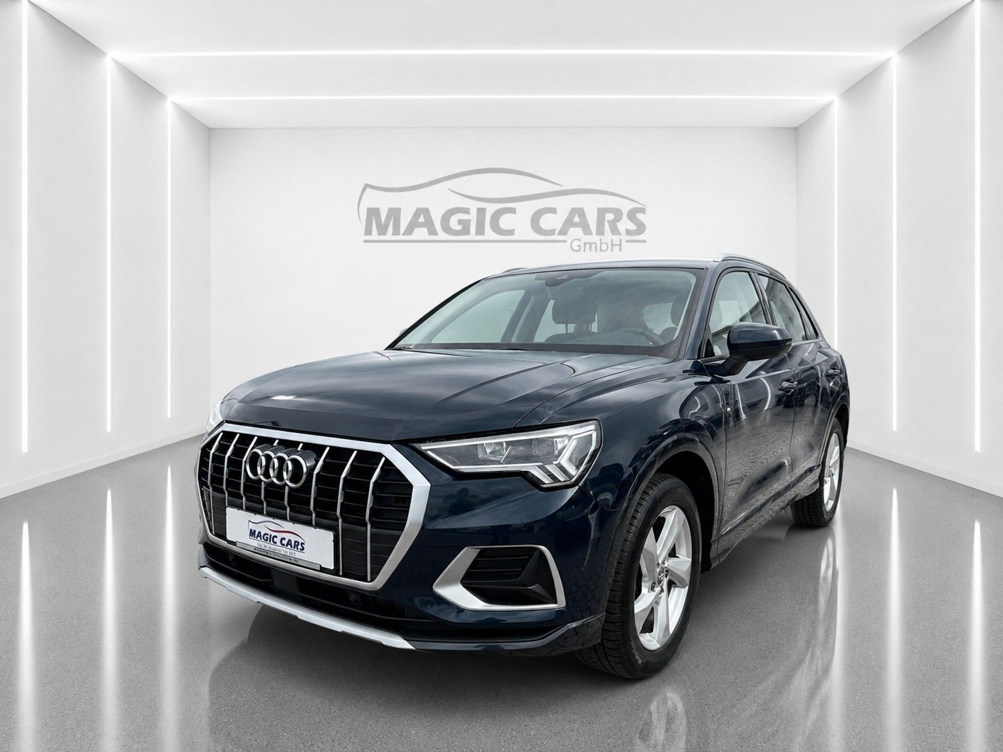 Fahrzeugabbildung Audi Q3 35 TFSI advanced*Autom.*AHK*LED*Navi*Spur*DAB