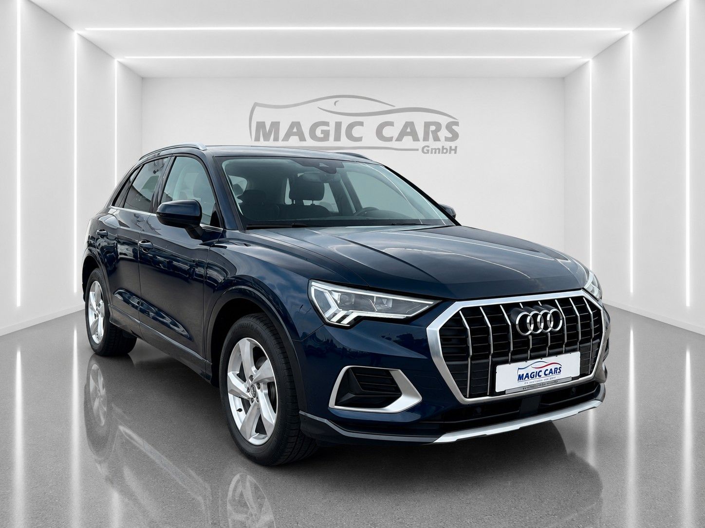 Fahrzeugabbildung Audi Q3 35 TFSI advanced*Autom.*AHK*LED*Navi*Spur*DAB