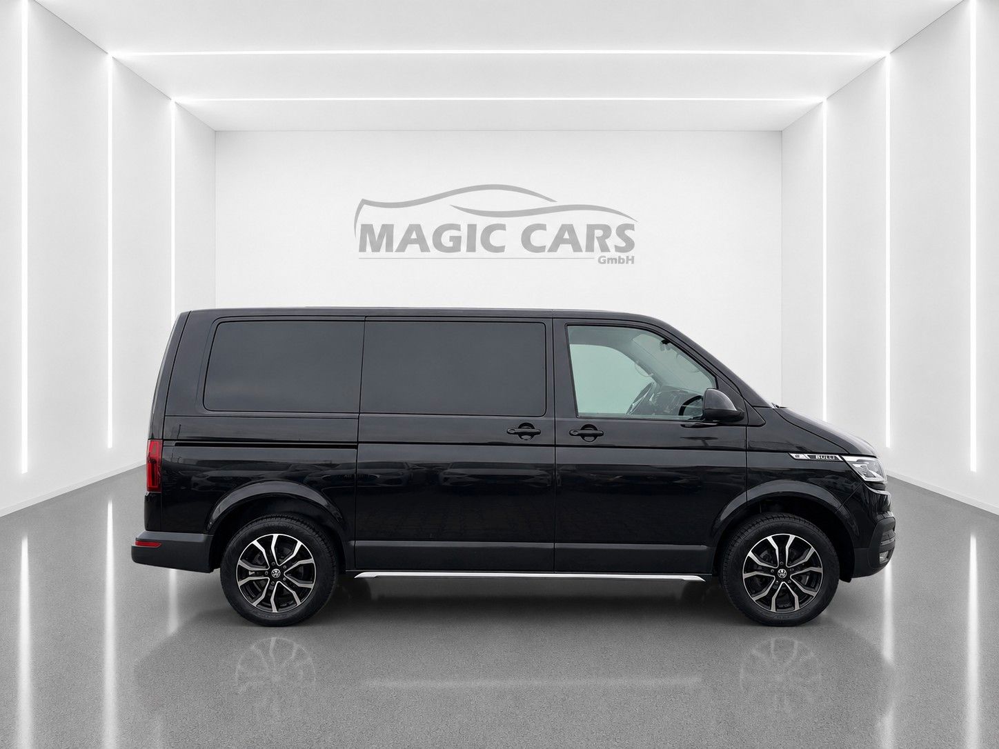Fahrzeugabbildung Volkswagen T6 Bulli DSG*LED*5 Sitzer*AHK*Kamera*SHZ*1.Hand*