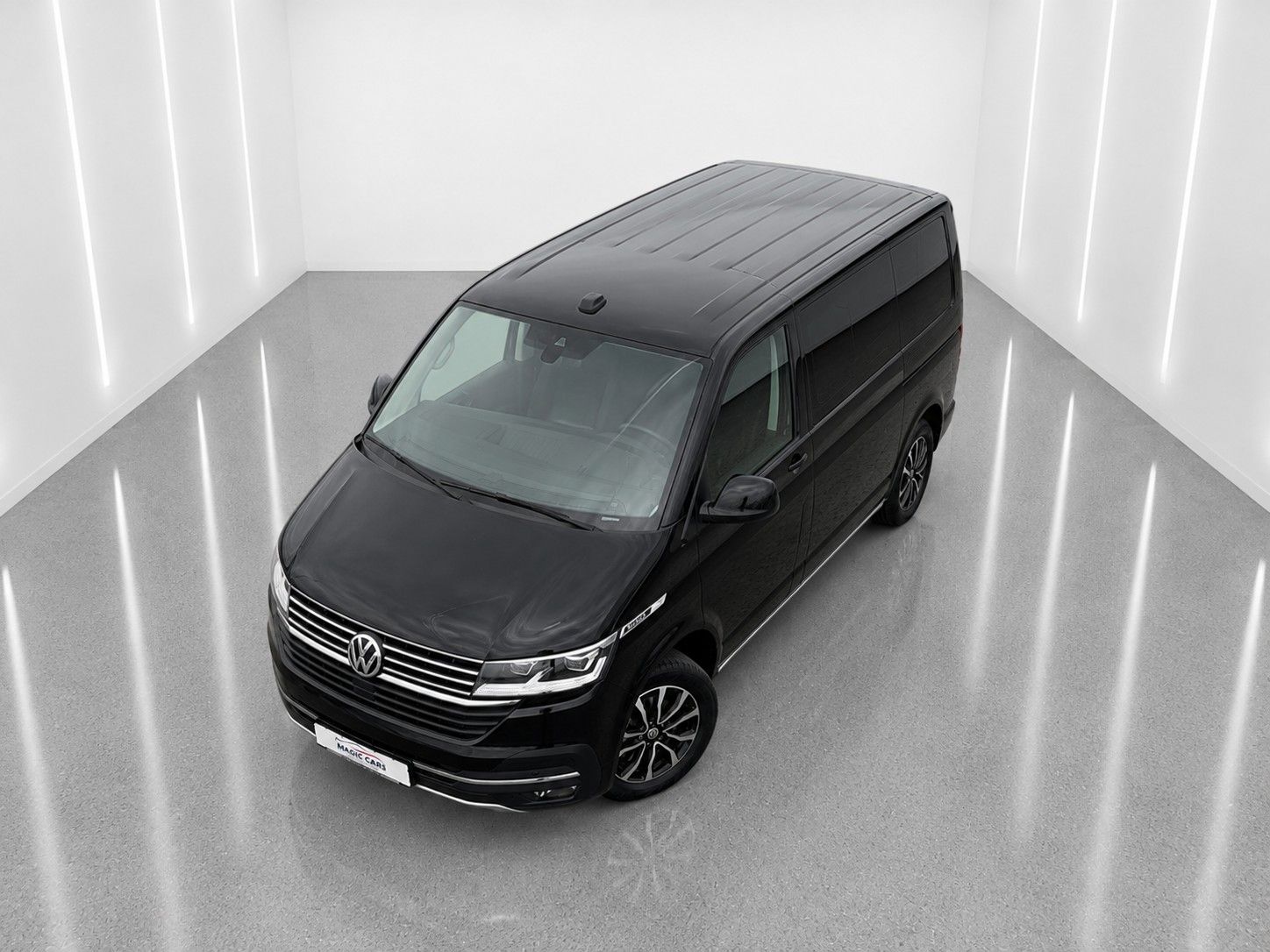 Fahrzeugabbildung Volkswagen T6 Bulli DSG*LED*5 Sitzer*AHK*Kamera*SHZ*1.Hand*