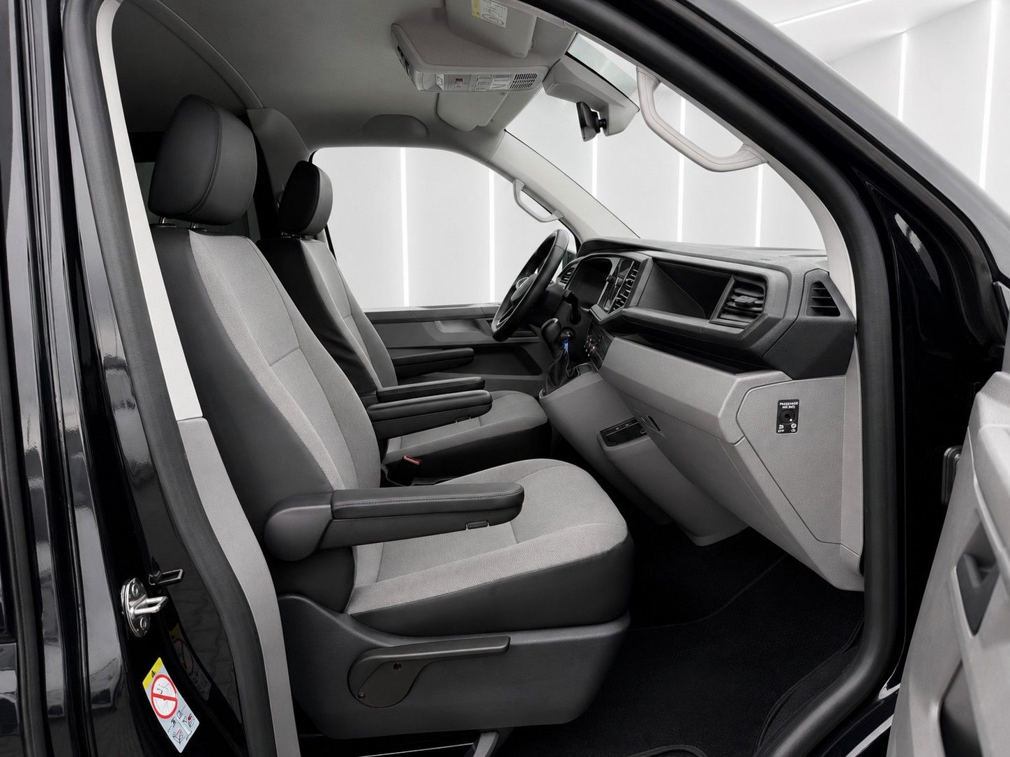 Fahrzeugabbildung Volkswagen T6 Bulli DSG*LED*5 Sitzer*AHK*Kamera*SHZ*1.Hand*