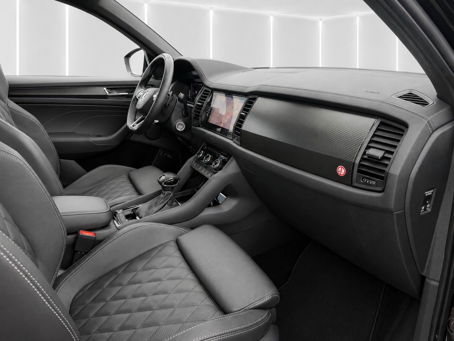 Fahrzeugabbildung SKODA Kodiaq 2.0 TSI 4x4 DSG Sportline*7-Sitze*Matrix*