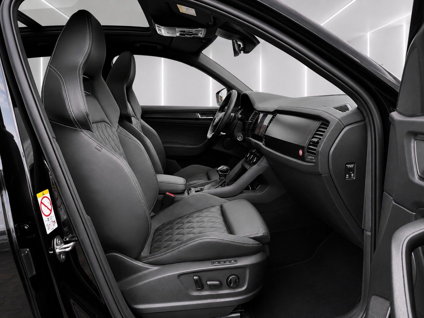 Fahrzeugabbildung SKODA Kodiaq 2.0 TSI 4x4 DSG Sportline*7-Sitze*Matrix*
