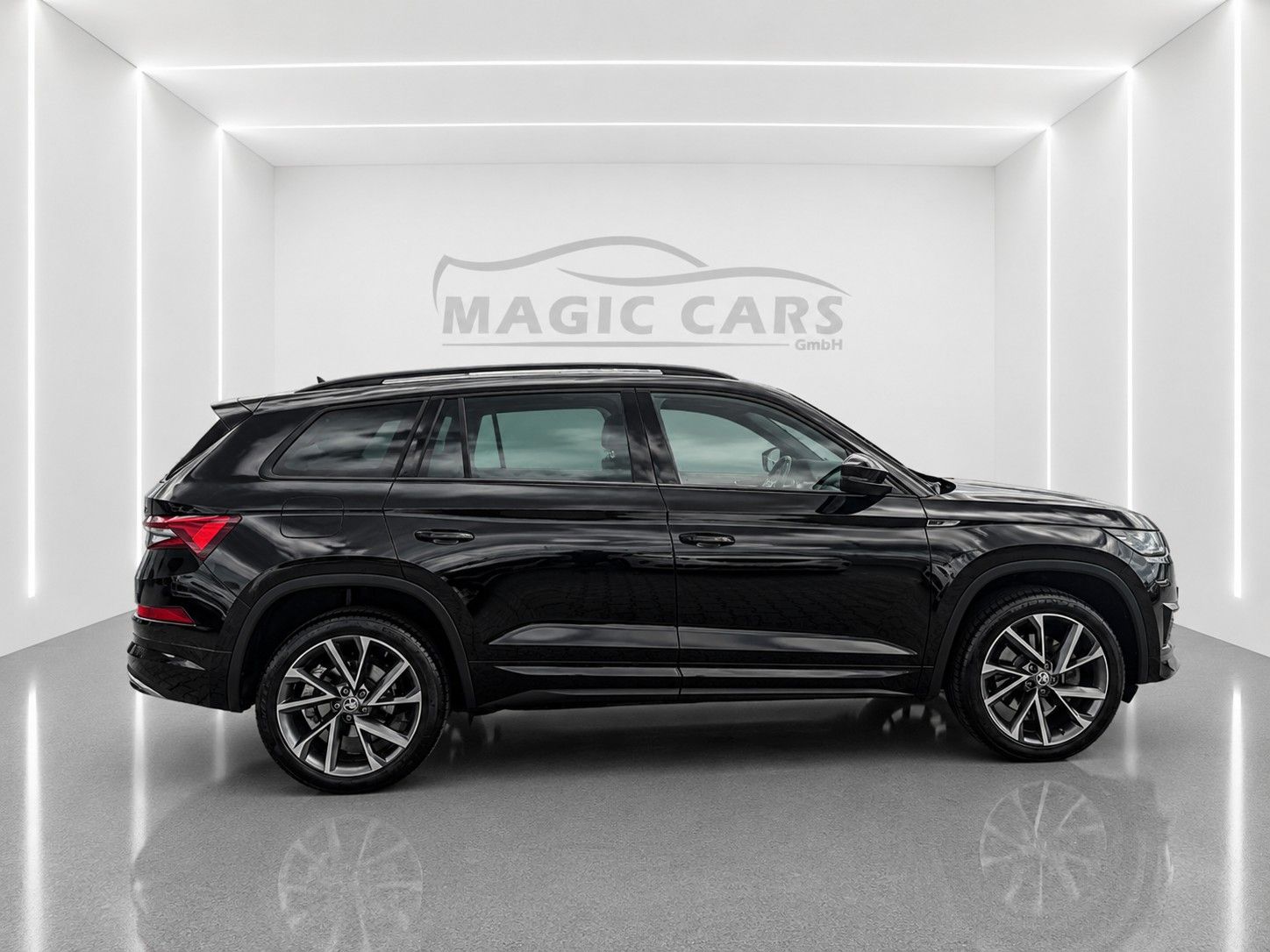 Fahrzeugabbildung SKODA Kodiaq 2.0 TSI 4x4 DSG Sportline*7-Sitze*Matrix*
